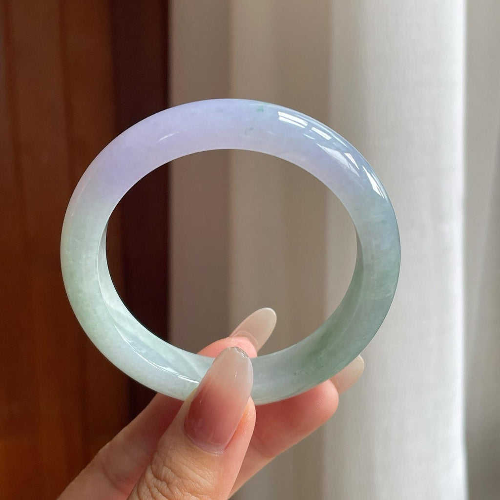 糯冰春带彩翡翠平安镯（56.4mm）（yc263535）