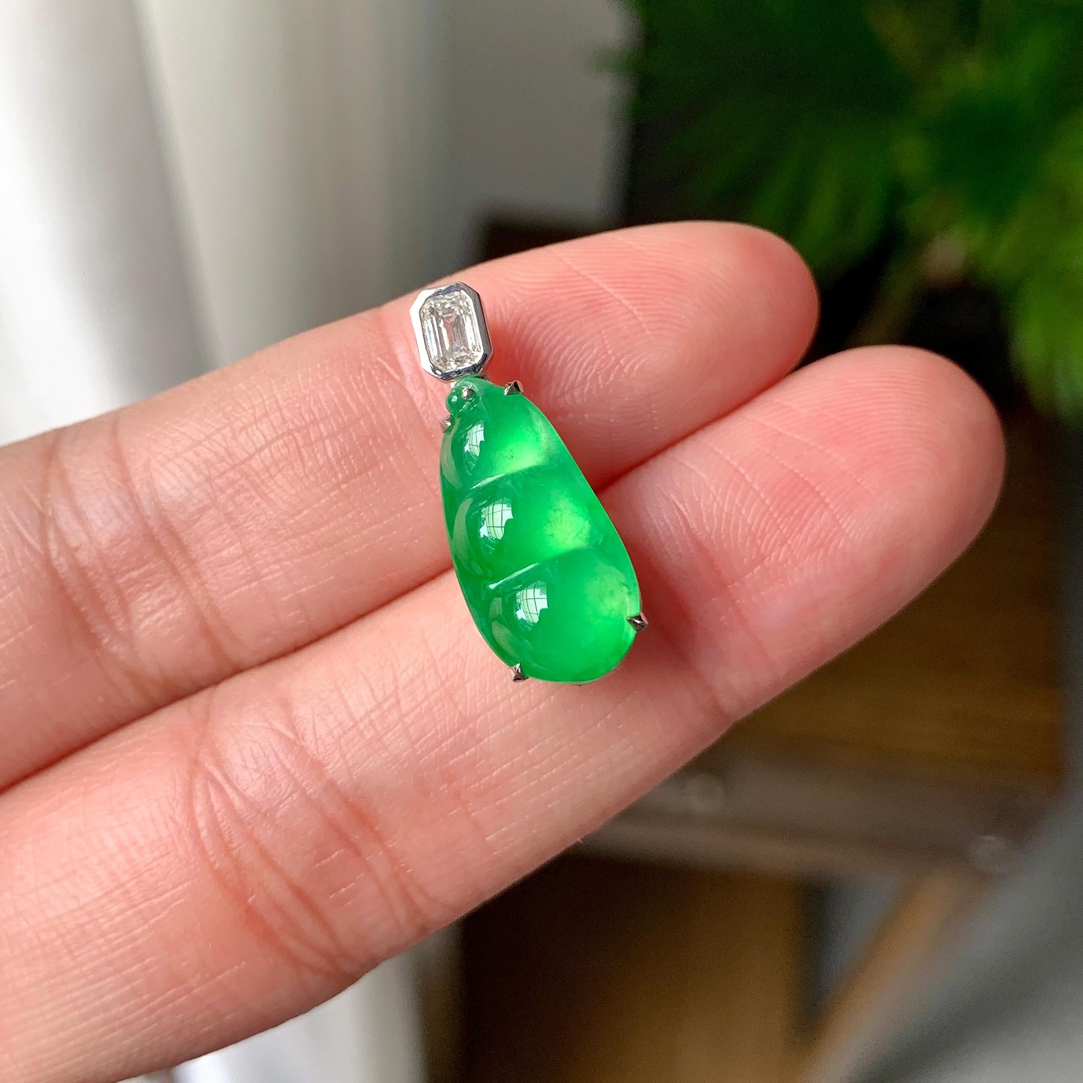 18K金钻镶冰种满绿福豆吊坠（yc257221）