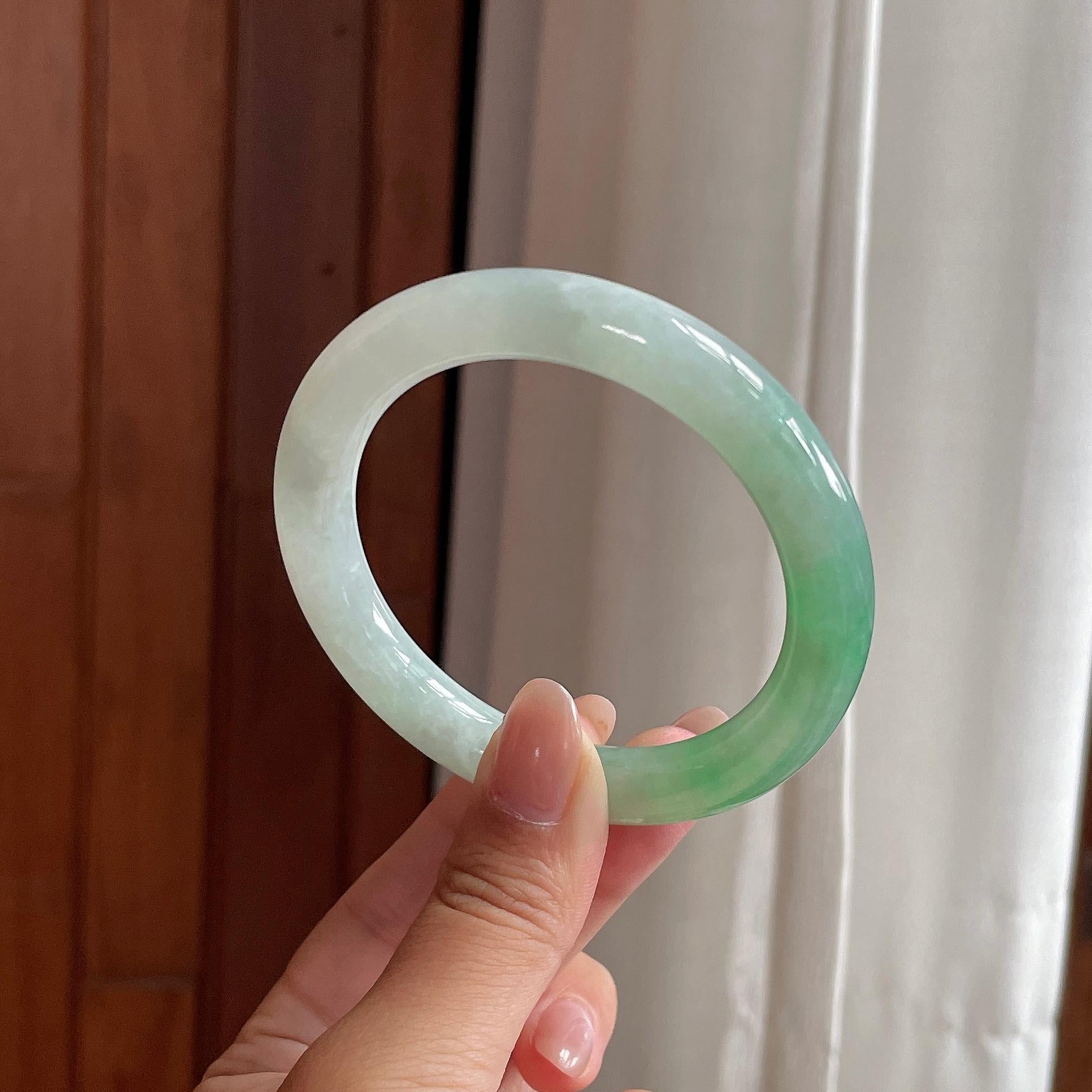 糯冰带色圆条手镯 53圈 天然缅甸A货翡翠（yc522209）