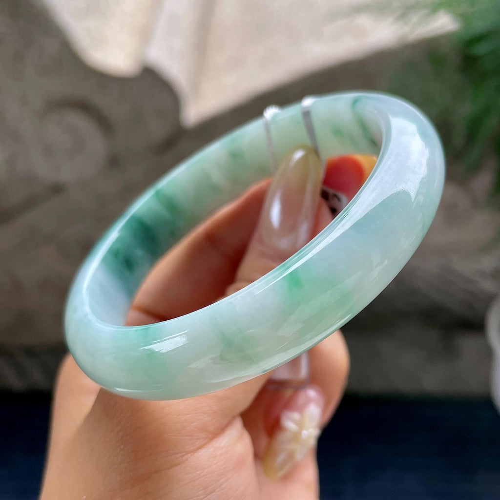 大圈口         细糯种飘花正圈平安镯58圈           天然缅甸A货翡翠（yc460685）