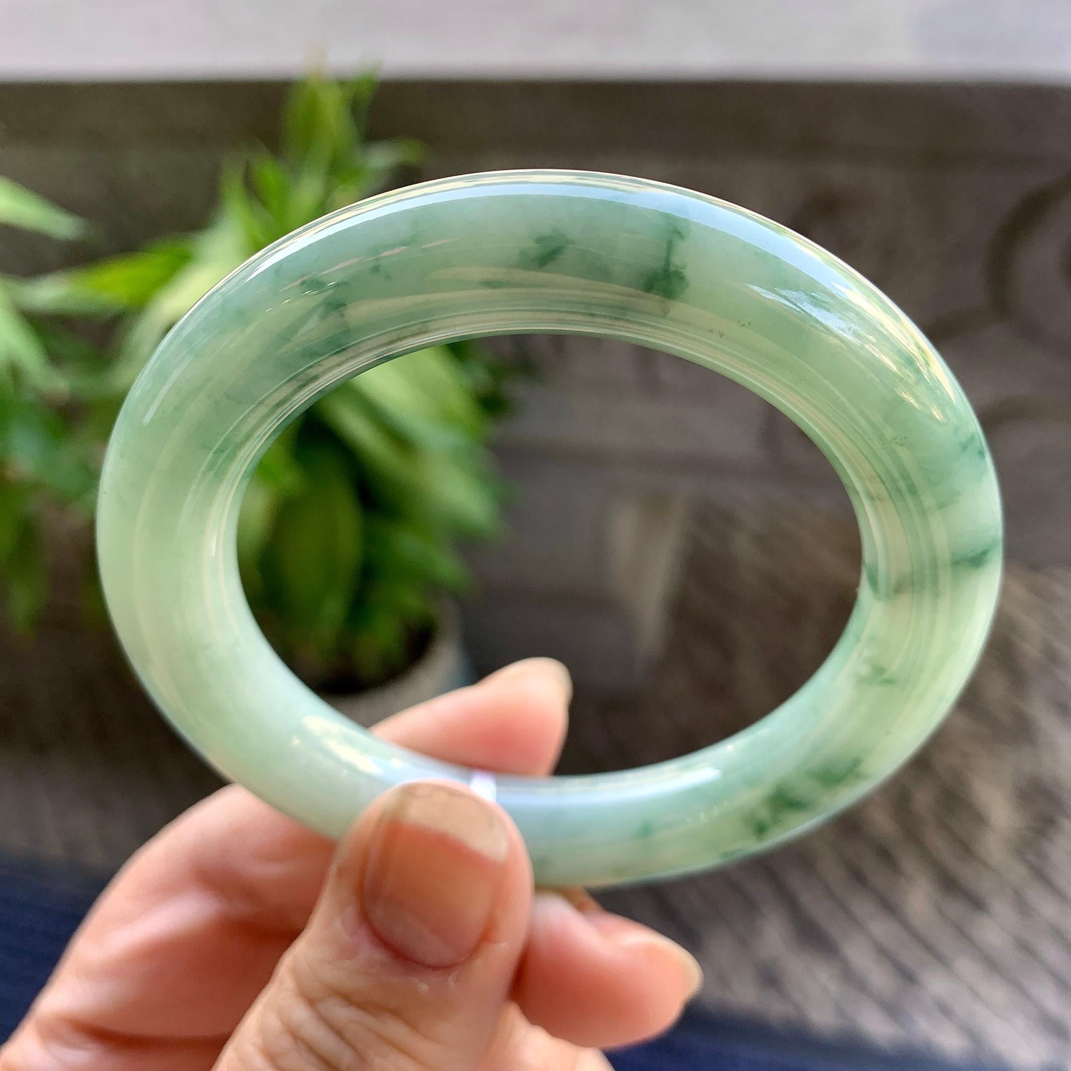 小圈口 细糯种飘绿花圆条手镯51.6圈口 天然缅甸A货翡翠（yc330333）