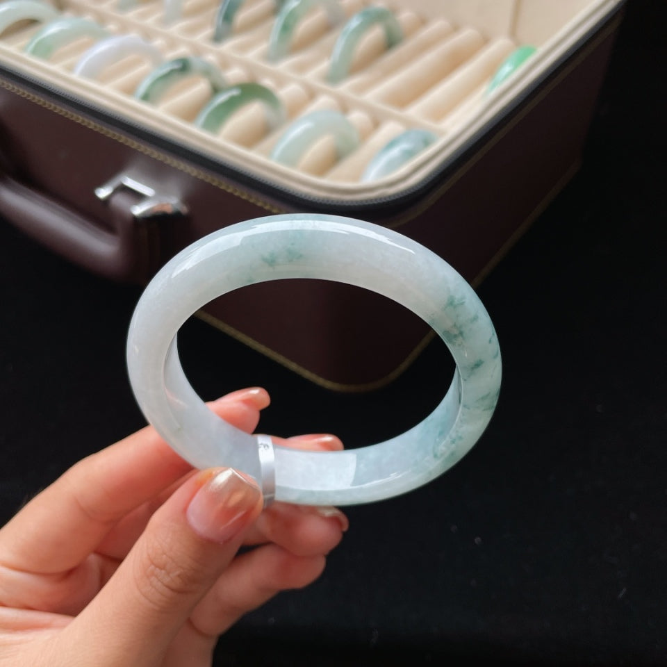 糯种飘花正圈翡翠手镯（57.7mm）（yc018719）