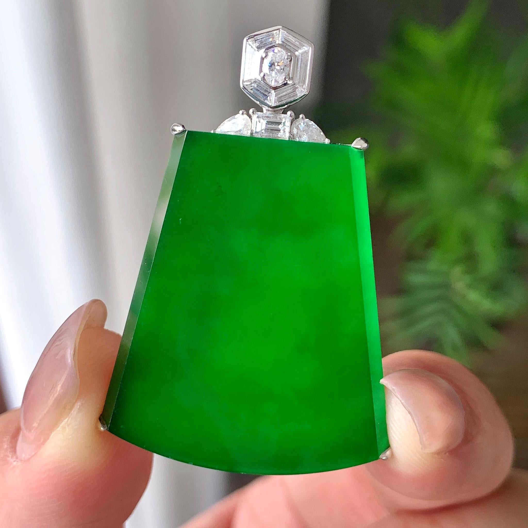 18K金钻镶冰种满绿无事牌吊坠 天然缅甸A货翡翠（yc354442）