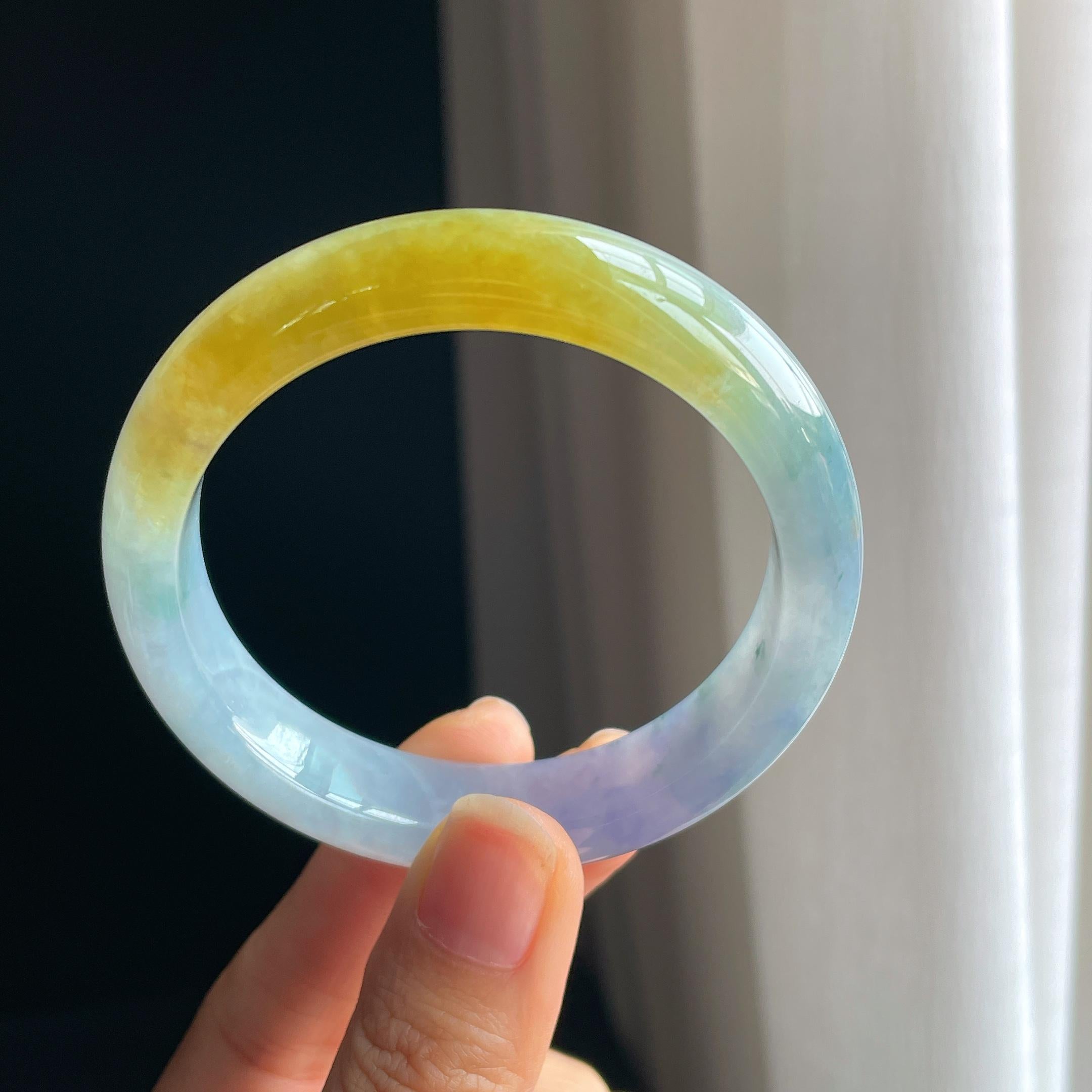 冰种黄翡特色翡翠平安镯（55mm)（yc349367）