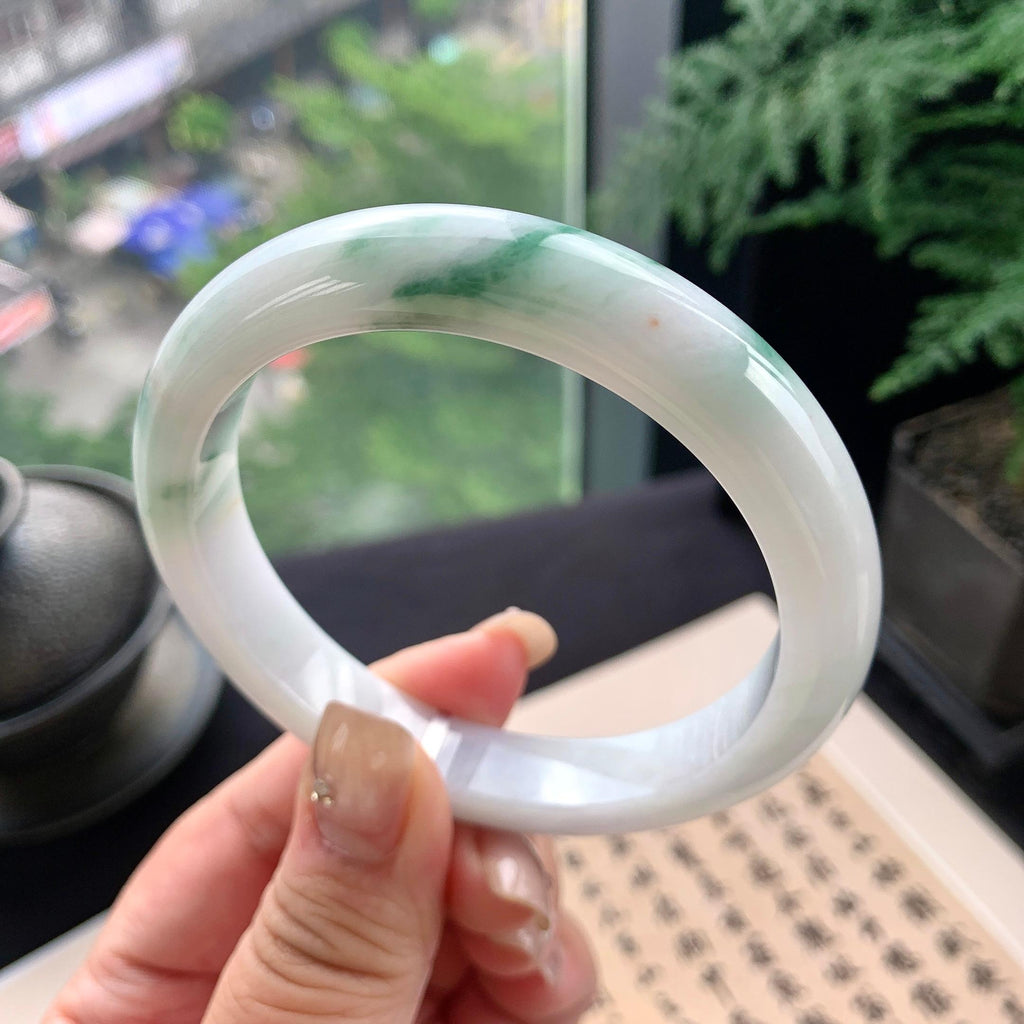 大圈口 细糯种飘绿花正圈平安镯 61.3圈口 天然缅甸A货翡翠（yc477605）