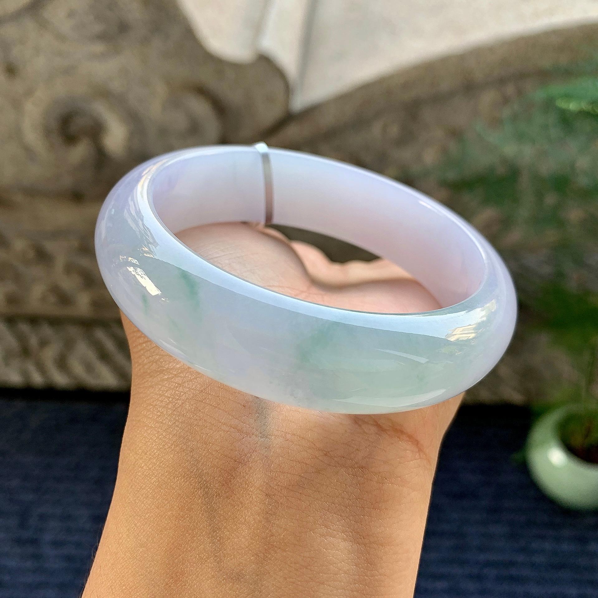 细糯种淡春彩宽版轮胎手镯（60.6mm）（yc249434）