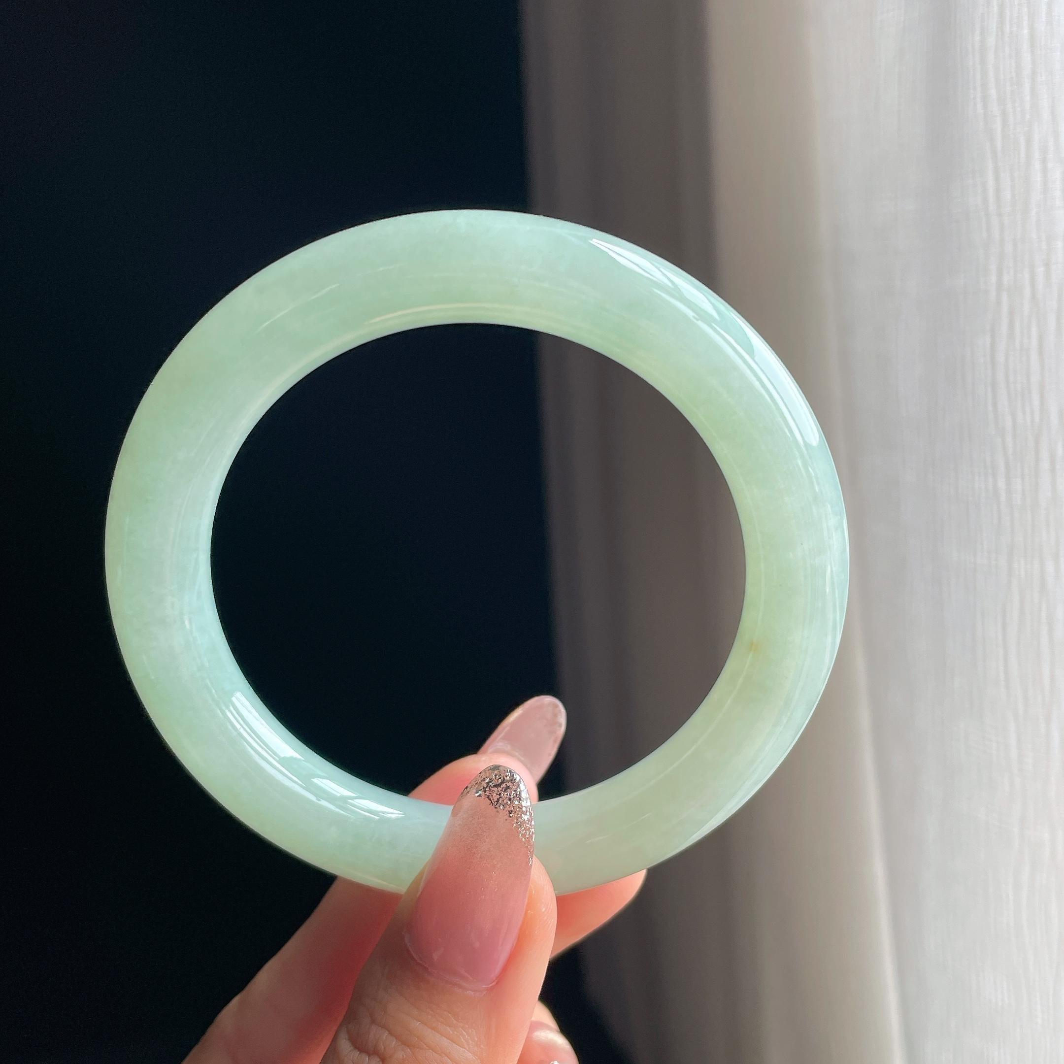 冰种晴底翡翠圆条手镯（57.8mm)（yc350481）