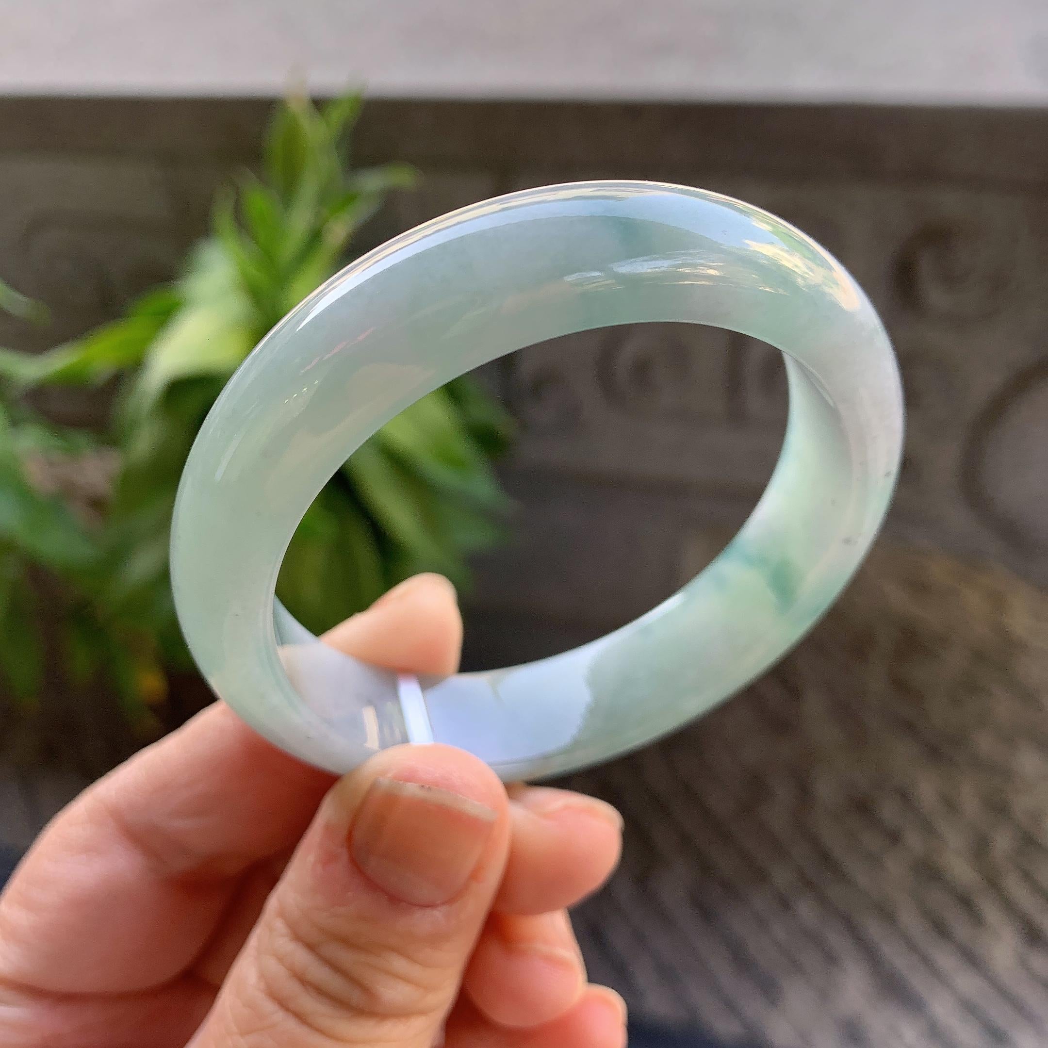 小圈口 细糯种晴底飘蓝花正圈平安镯52.2圈口 天然缅甸A货翡翠（yc330290）