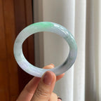 糯种飘花带色翡翠平安镯（56mm）（yc277397）