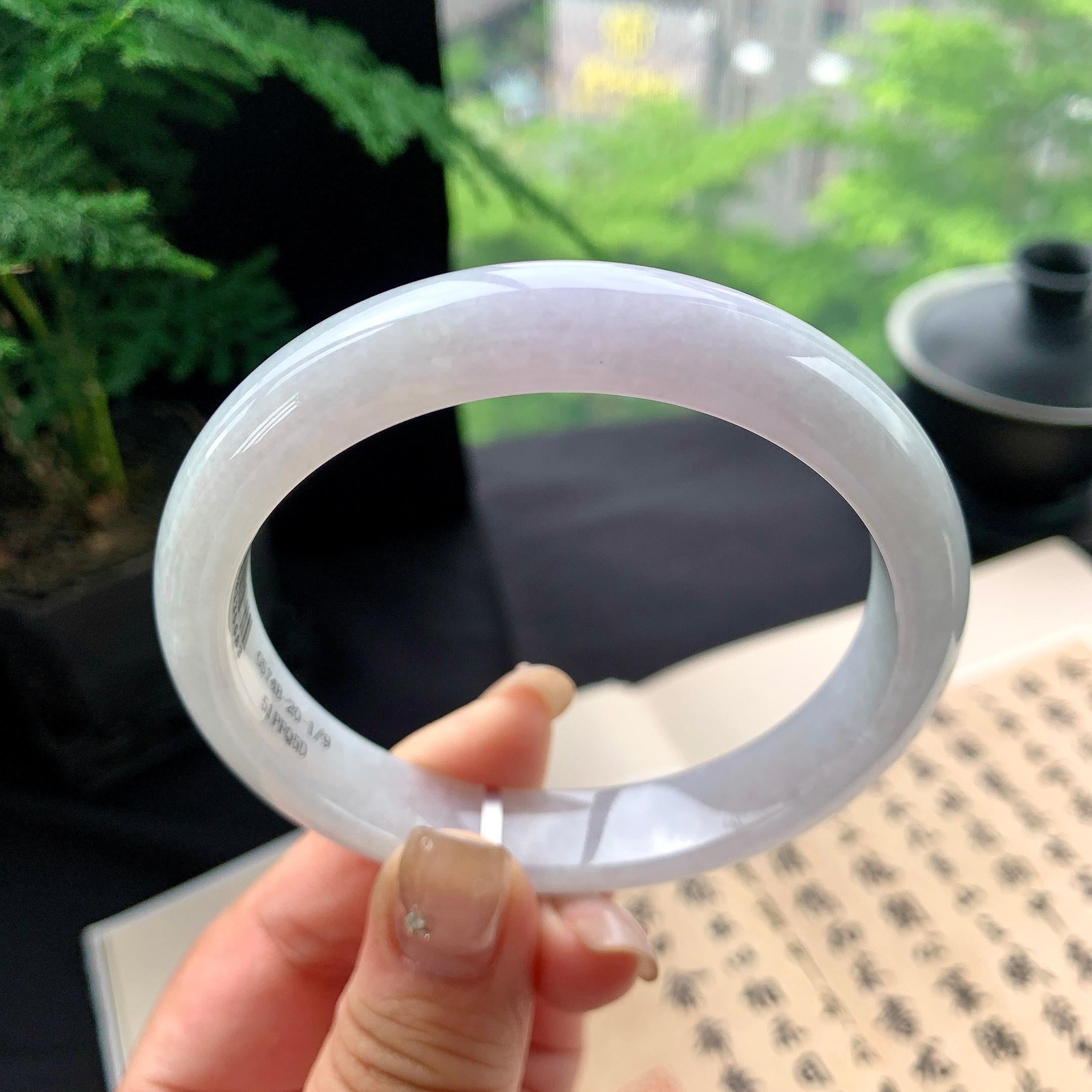 大圈口 细糯种淡紫罗兰正圈平安镯 62圈口 天然缅甸A货翡翠（yc473075）