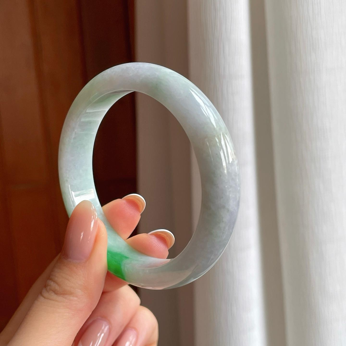 糯冰带色翡翠平安镯（53mm)（yc373873）