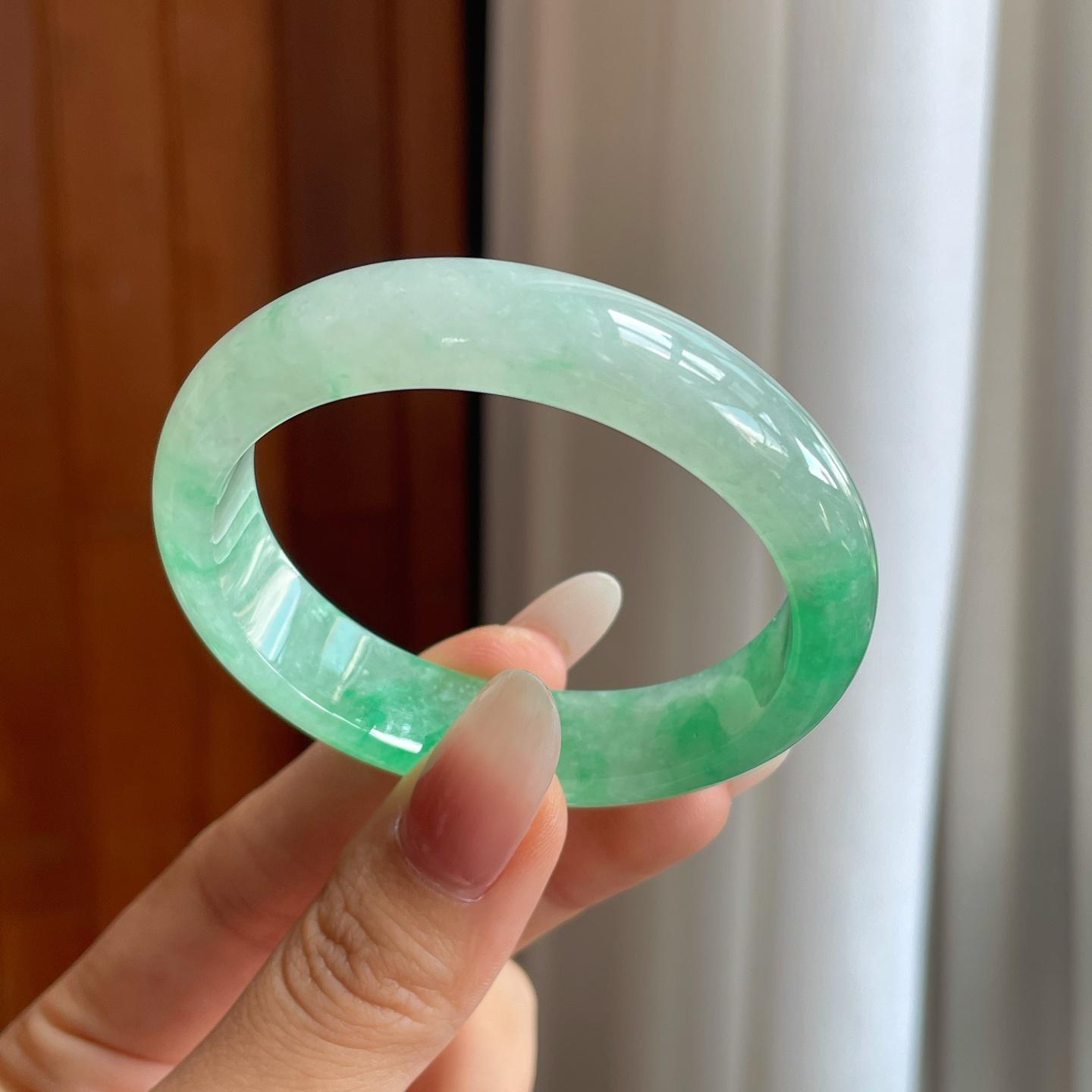 冰种带色贵妃手镯（53.2mm）（yc269022）