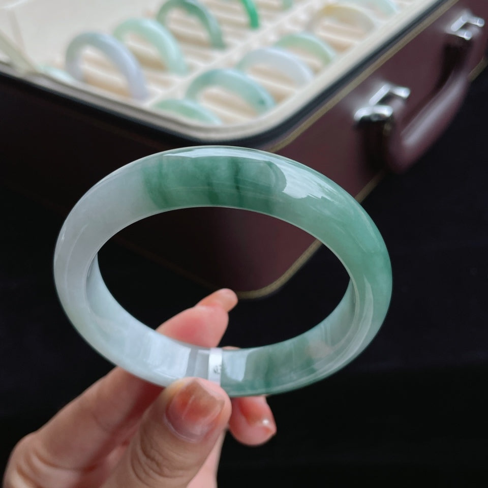 糯冰飘花翡翠手镯（58mm）（yc016517）
