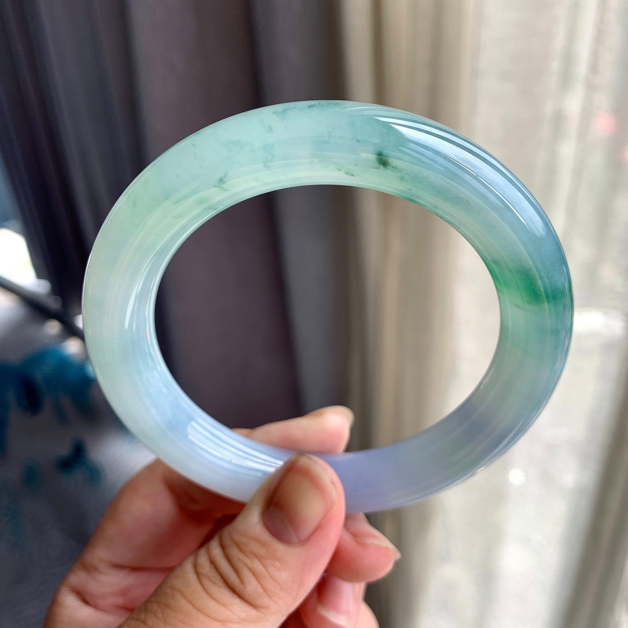 糯冰种飘花淡紫罗兰圆条手镯（62mm）（yc195372）