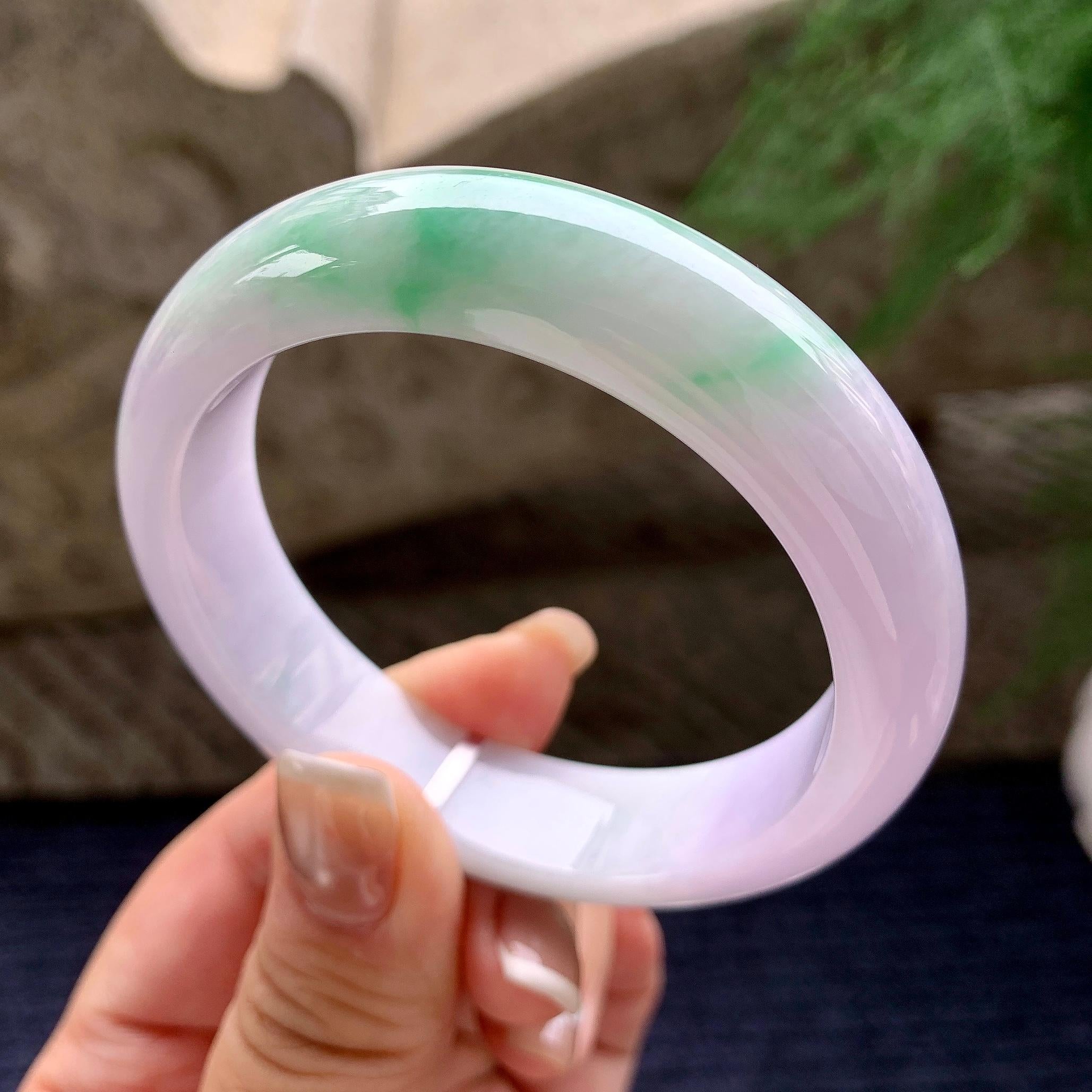 细糯种淡春彩宽版轮胎镯  56圈口 天然缅甸A货翡翠（yc371539）