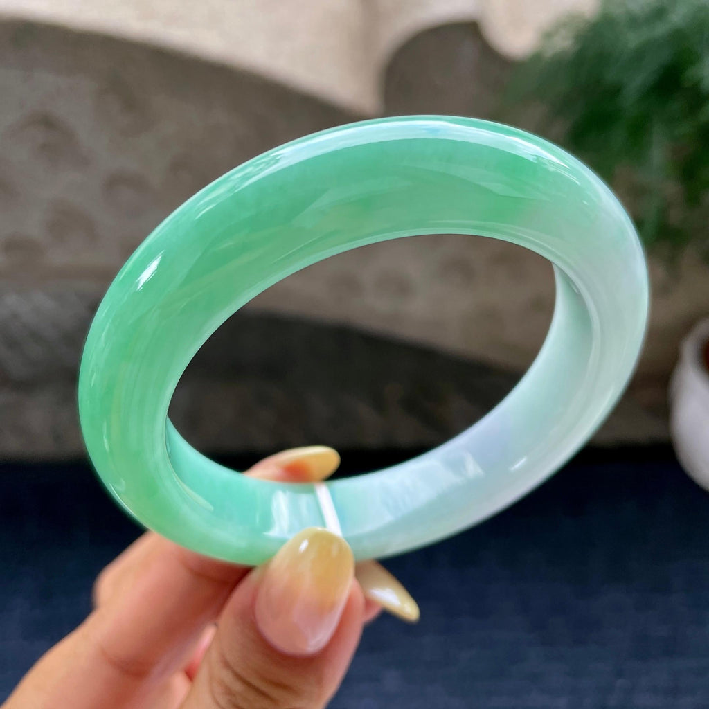 细糯种翠绿正圈平安镯56.3圈         天然缅甸A货翡翠（yc452176）