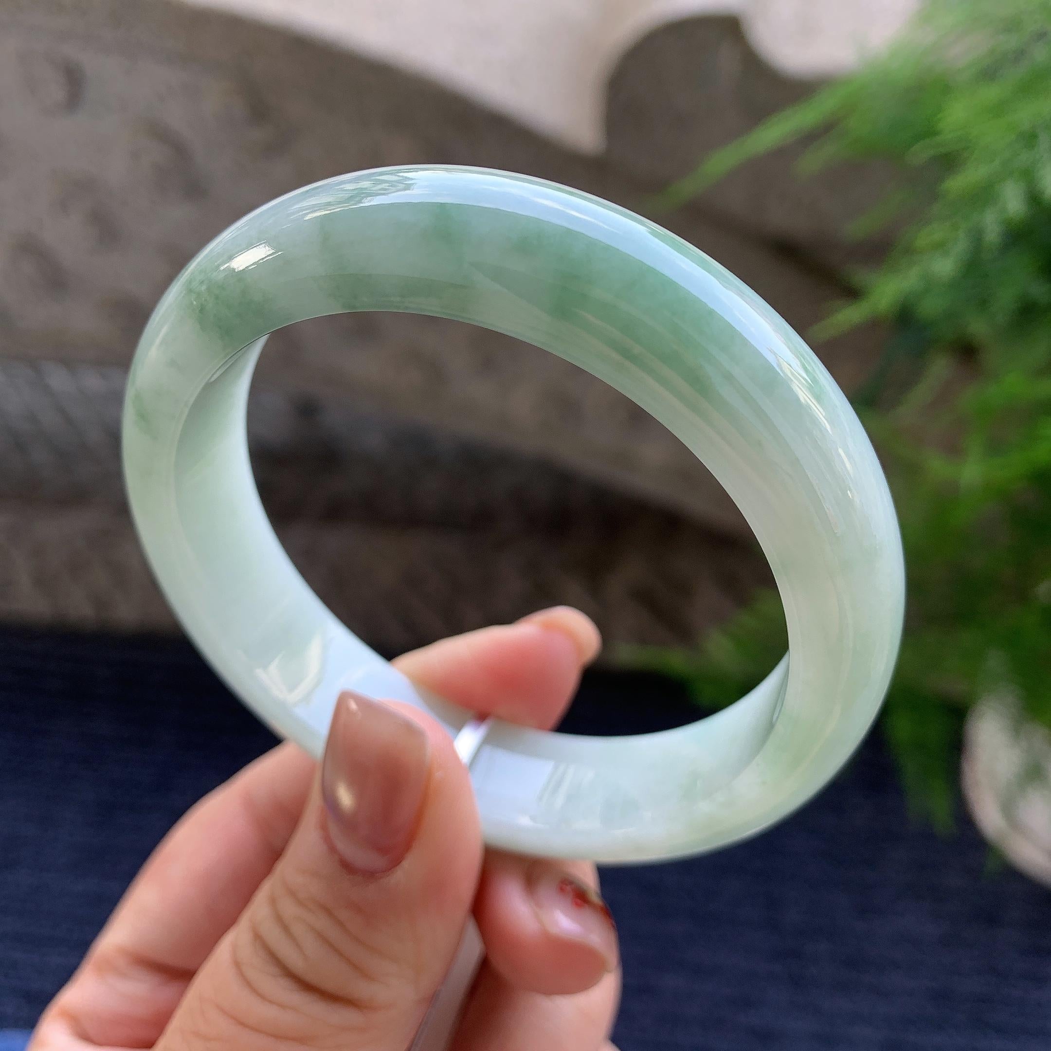 细糯种飘绿花正圈平安镯 57圈口 天然缅甸A货翡翠（yc347593）