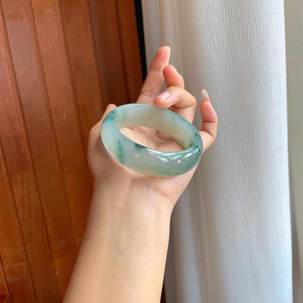 糯冰飘花宽版翡翠平安镯（57.6mm)（yc310964）