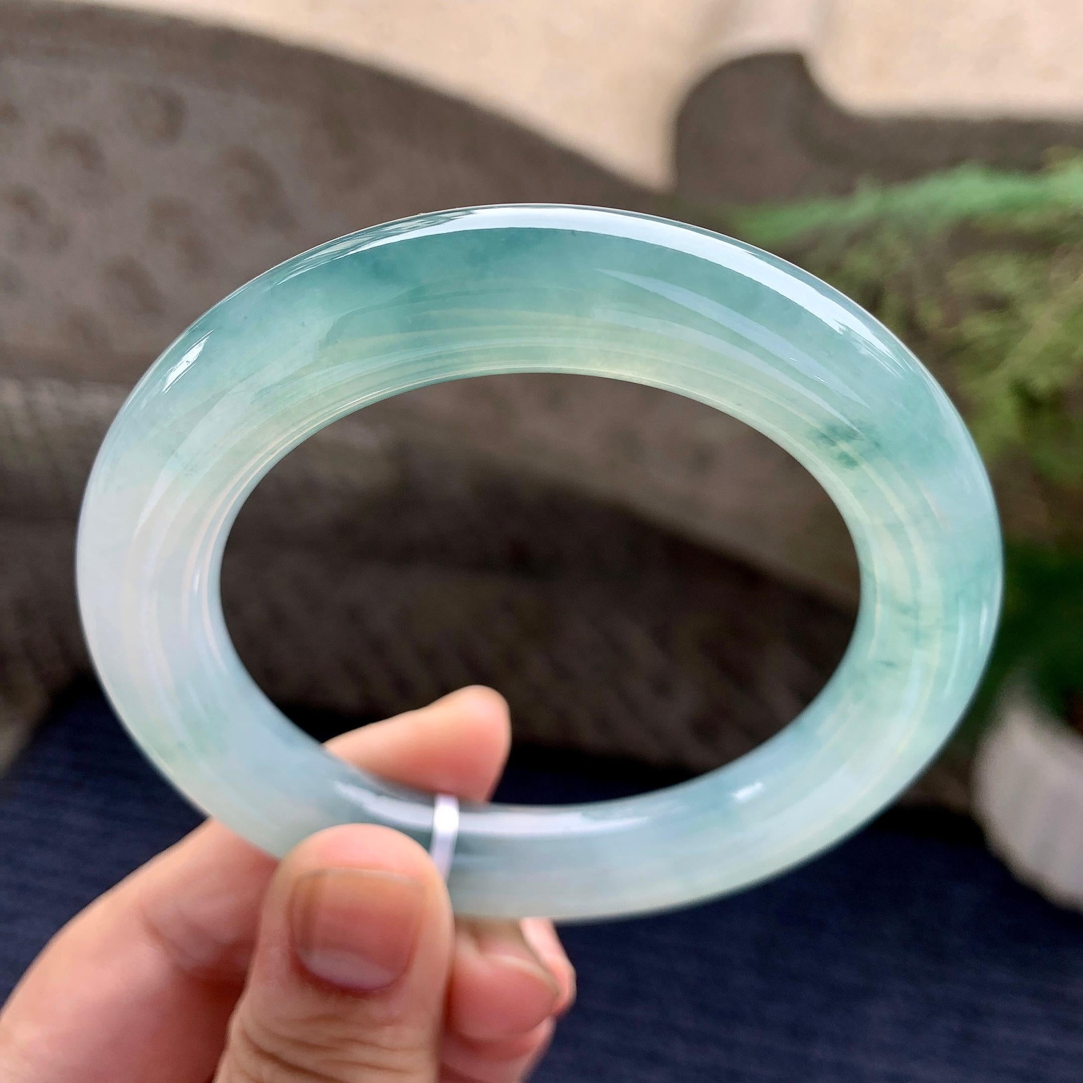糯冰种飘花圆条手镯（56.3mm）（yc228503）