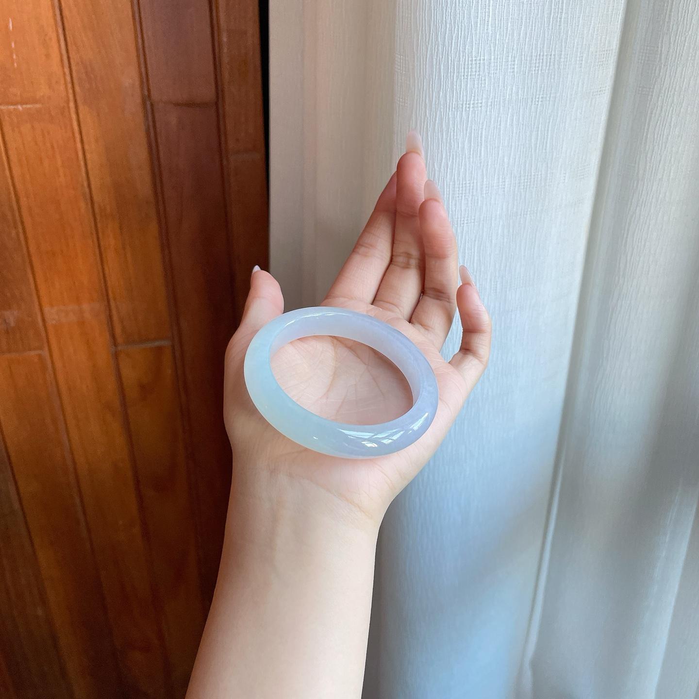 糯冰带带色翡翠平安镯（55.4mm）（yc277402）