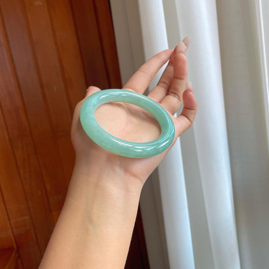 糯冰蓝晴底翡翠圆条手镯（55.5mm（yc274569）