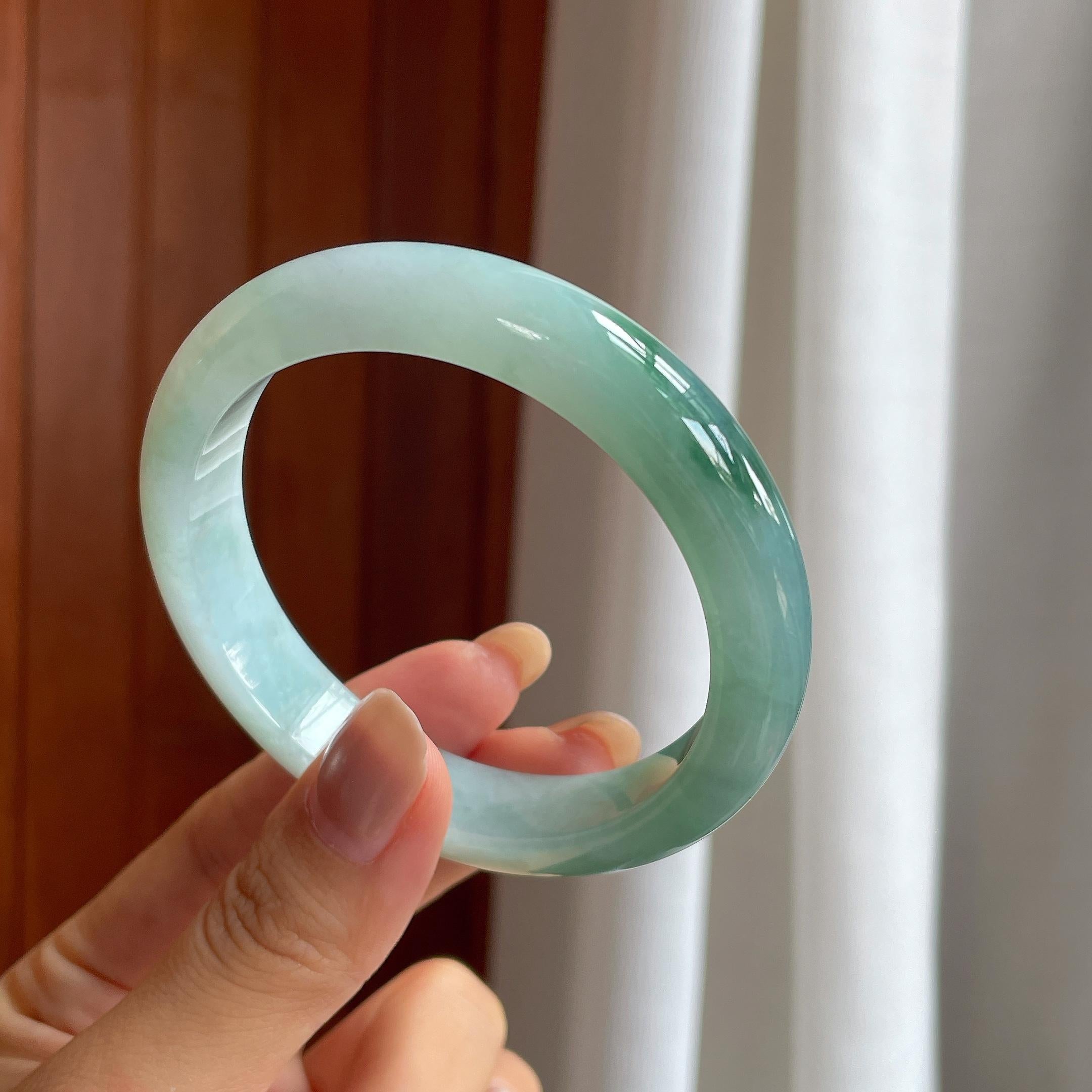 糯冰飘花翡翠平安镯(57.6mm)（yc424552）