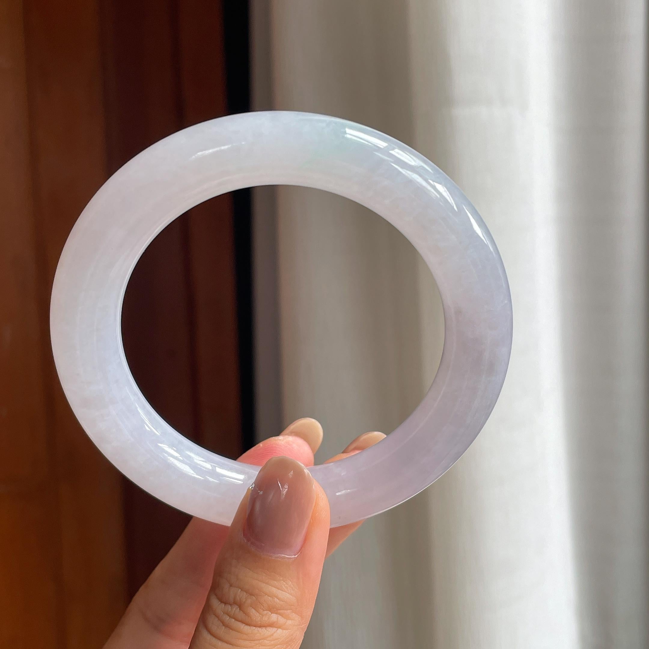 冰种淡春底翡翠圆条手镯（58.5mm）（yc419566）