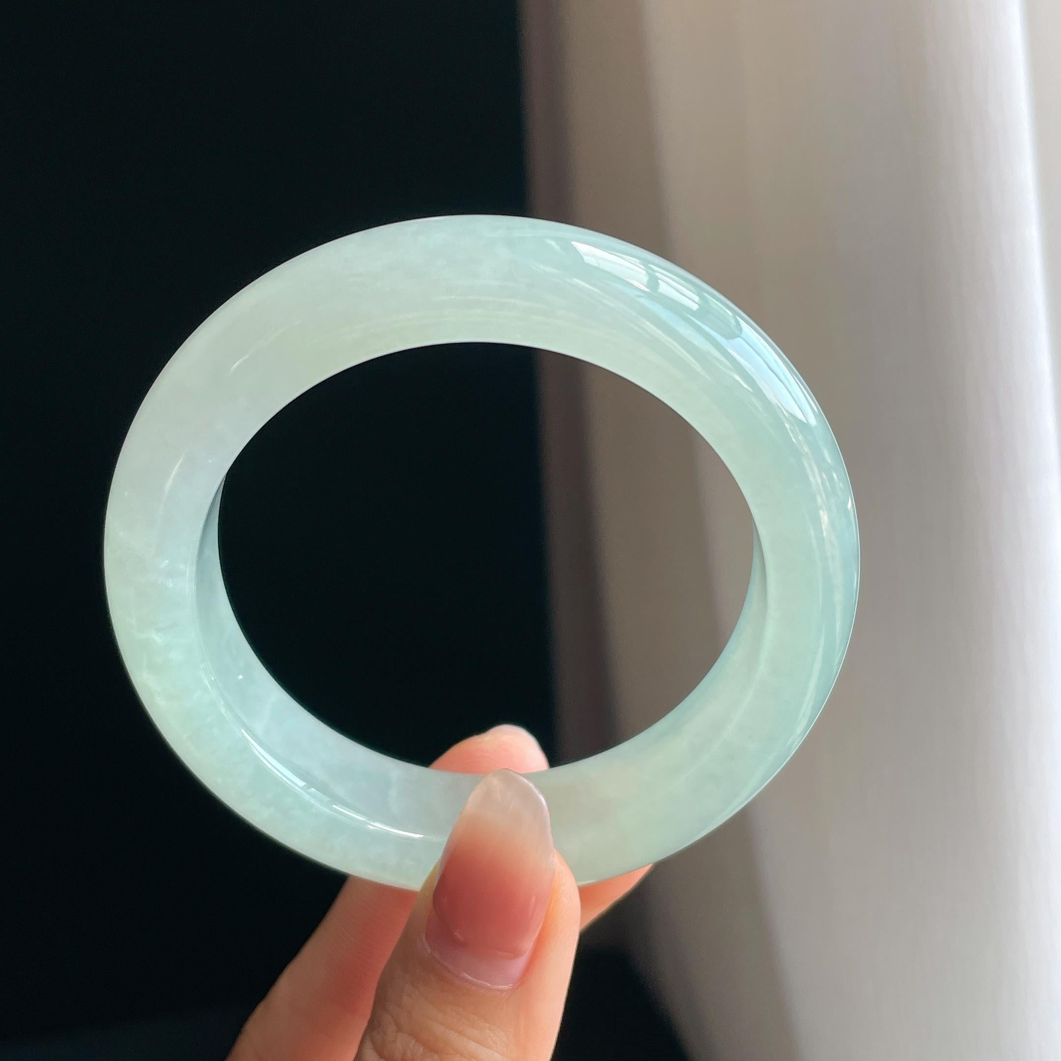 冰种晴底翡翠平安镯（56mm)（yc323804）