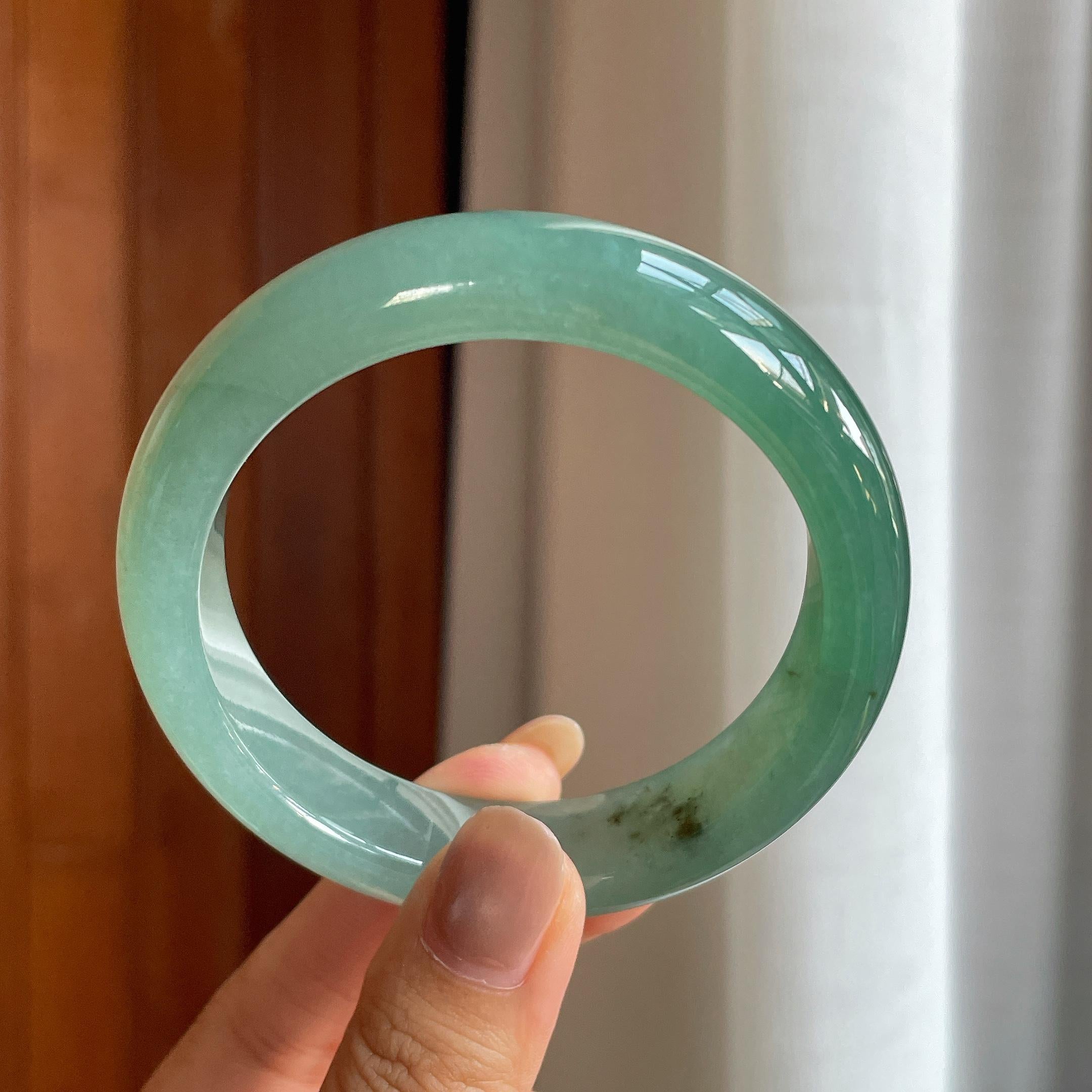 糯冰种湖水绿翡翠平安镯（59mm）（yc415361）