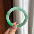 糯冰带色翡翠圆条手镯（yc426446）