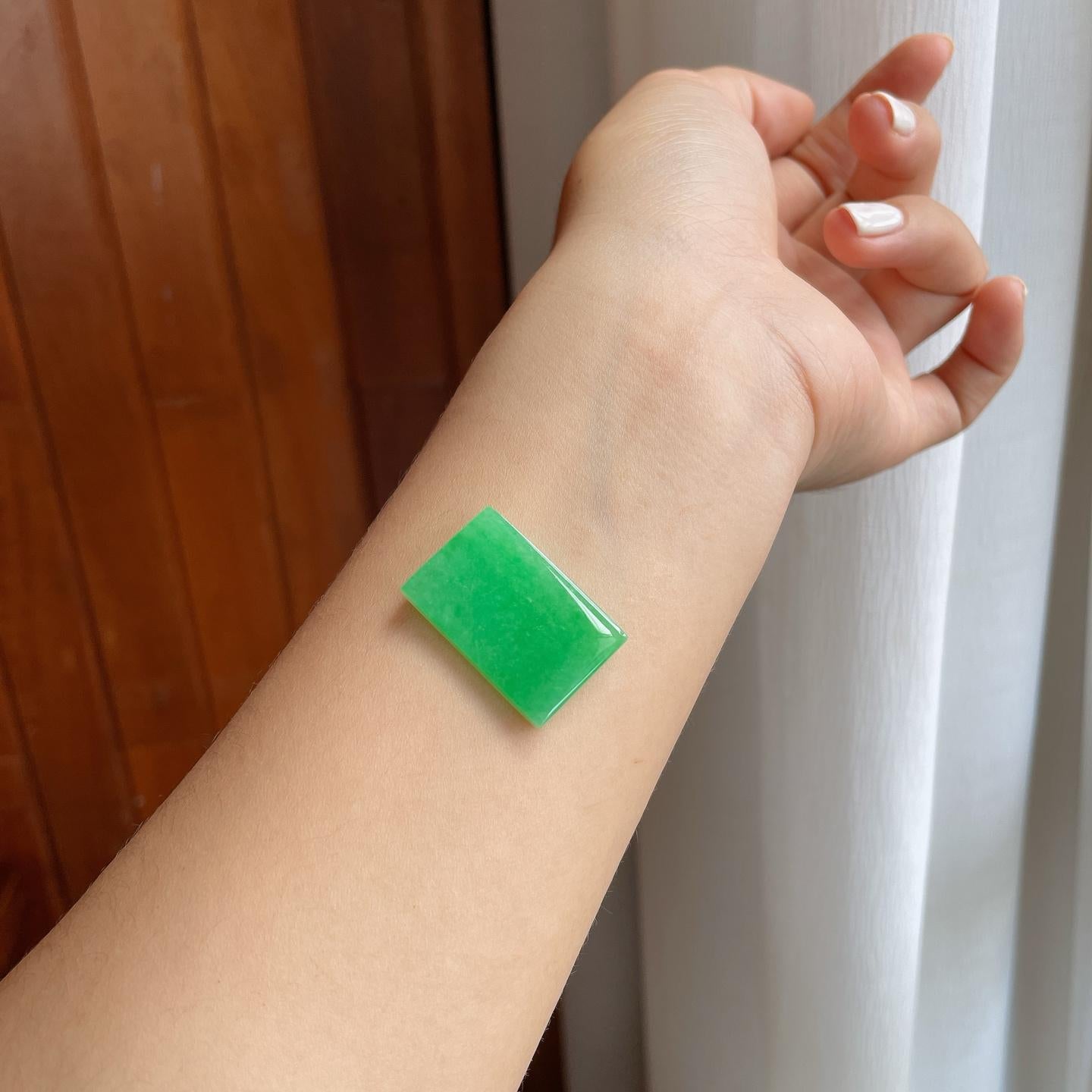 糯冰满绿翡翠无事牌（yc257253）