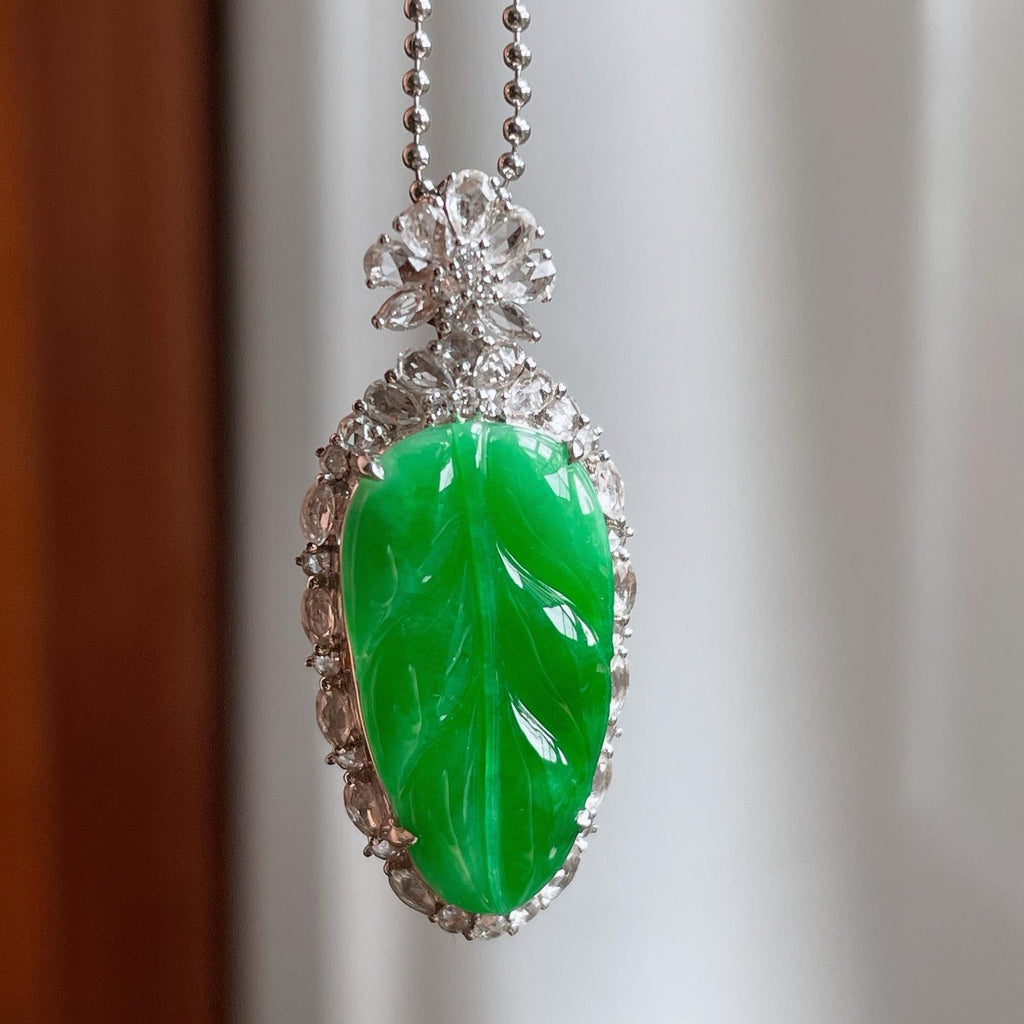 18k金镶糯冰满绿翡翠叶子（yc250567）