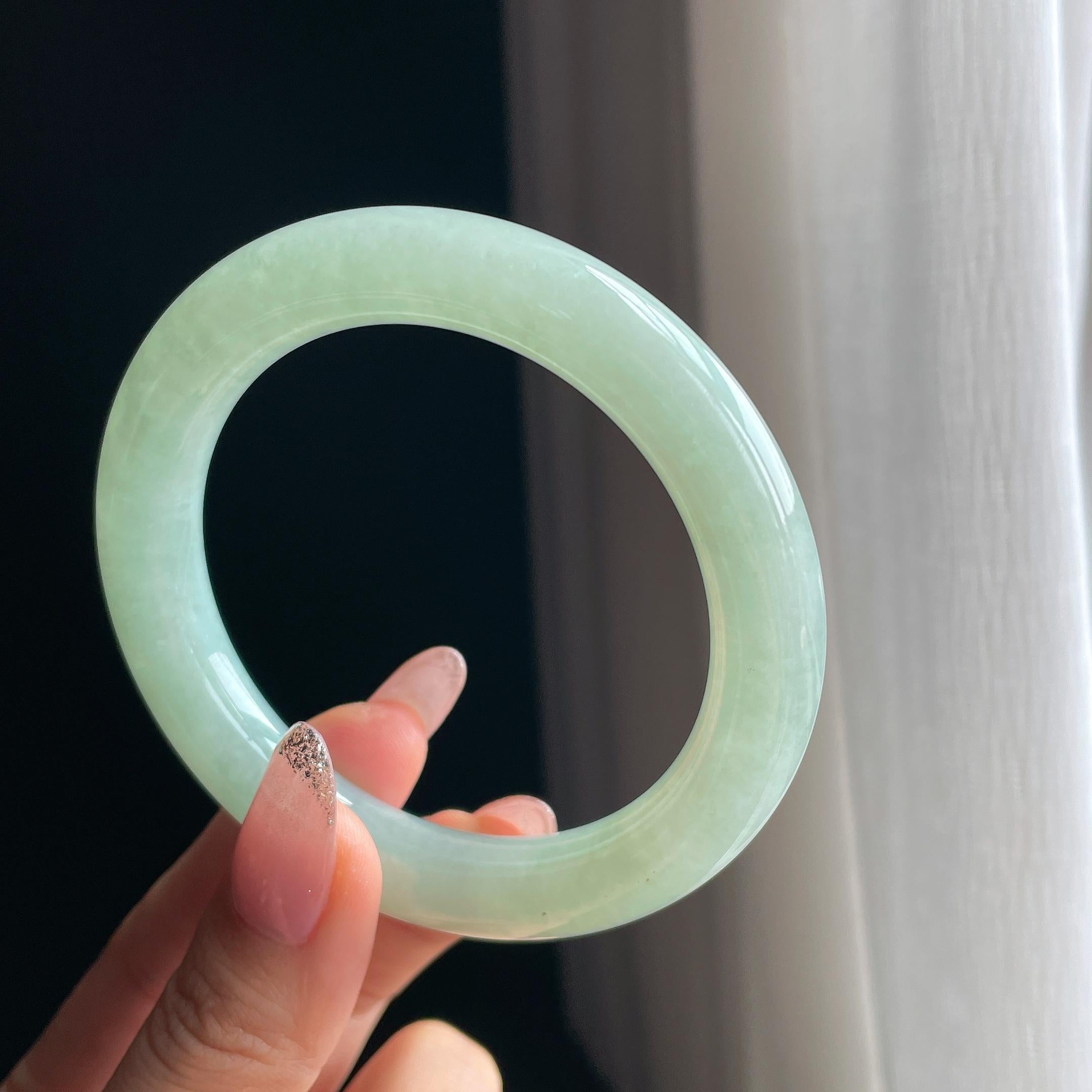 冰种晴底翡翠圆条手镯（57.8mm)（yc350481）