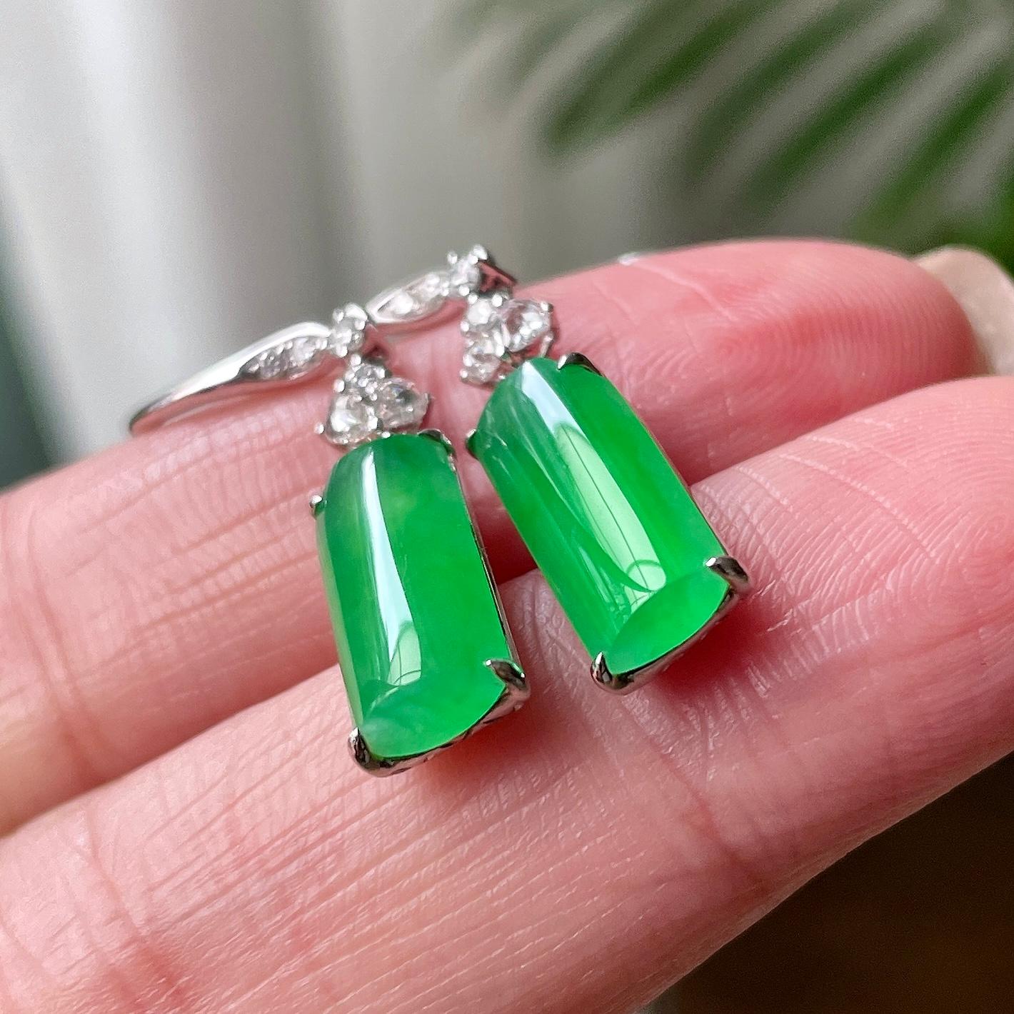 18K金钻镶冰种阳绿无事牌耳坠 天然缅甸A货翡翠（yc349998）