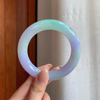 糯冰春带彩翡翠圆条手镯（57.2mm)（yc376694）
