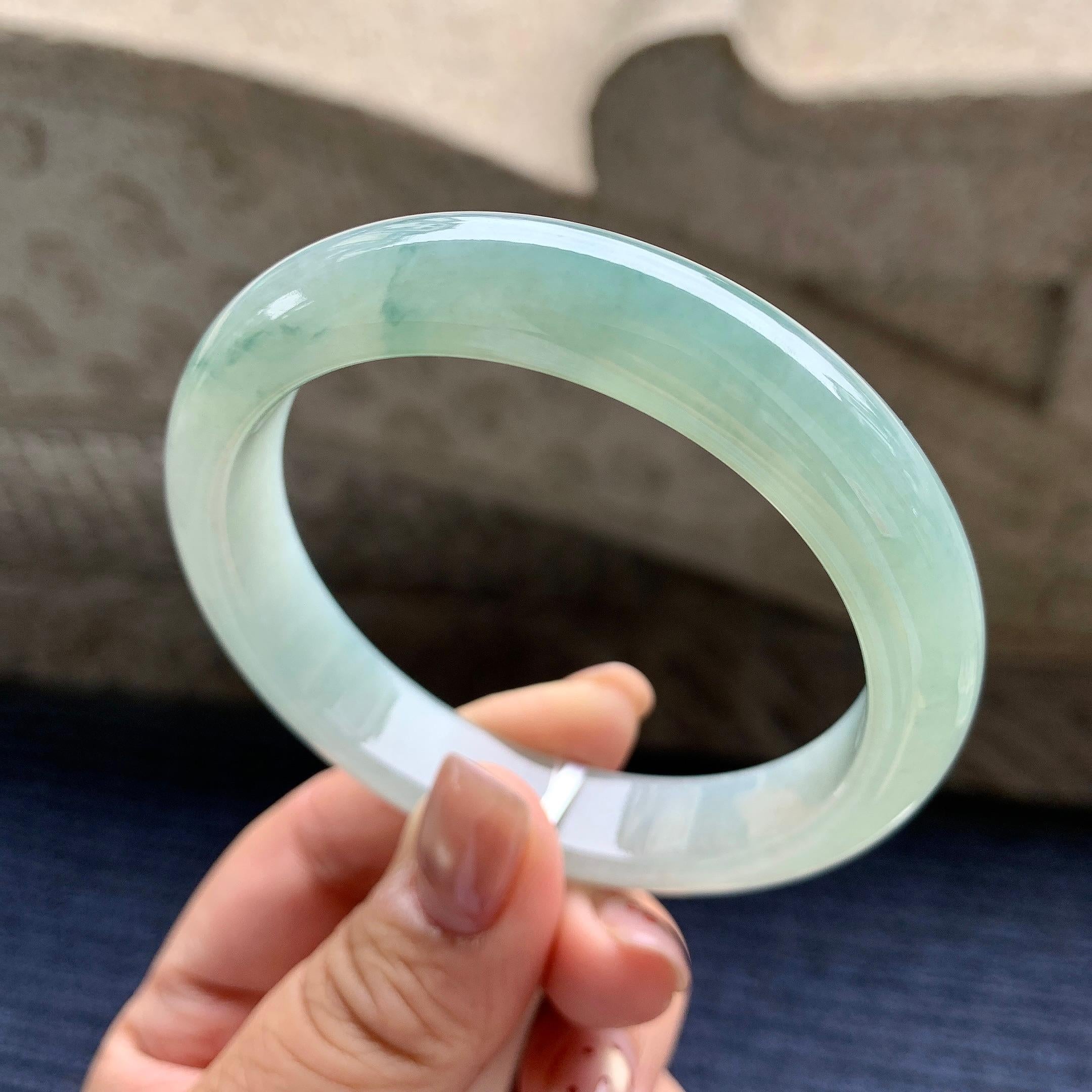 糯冰种晴底飘蓝花正圈平安镯 57.8圈口 天然缅甸A货翡翠（yc345053）