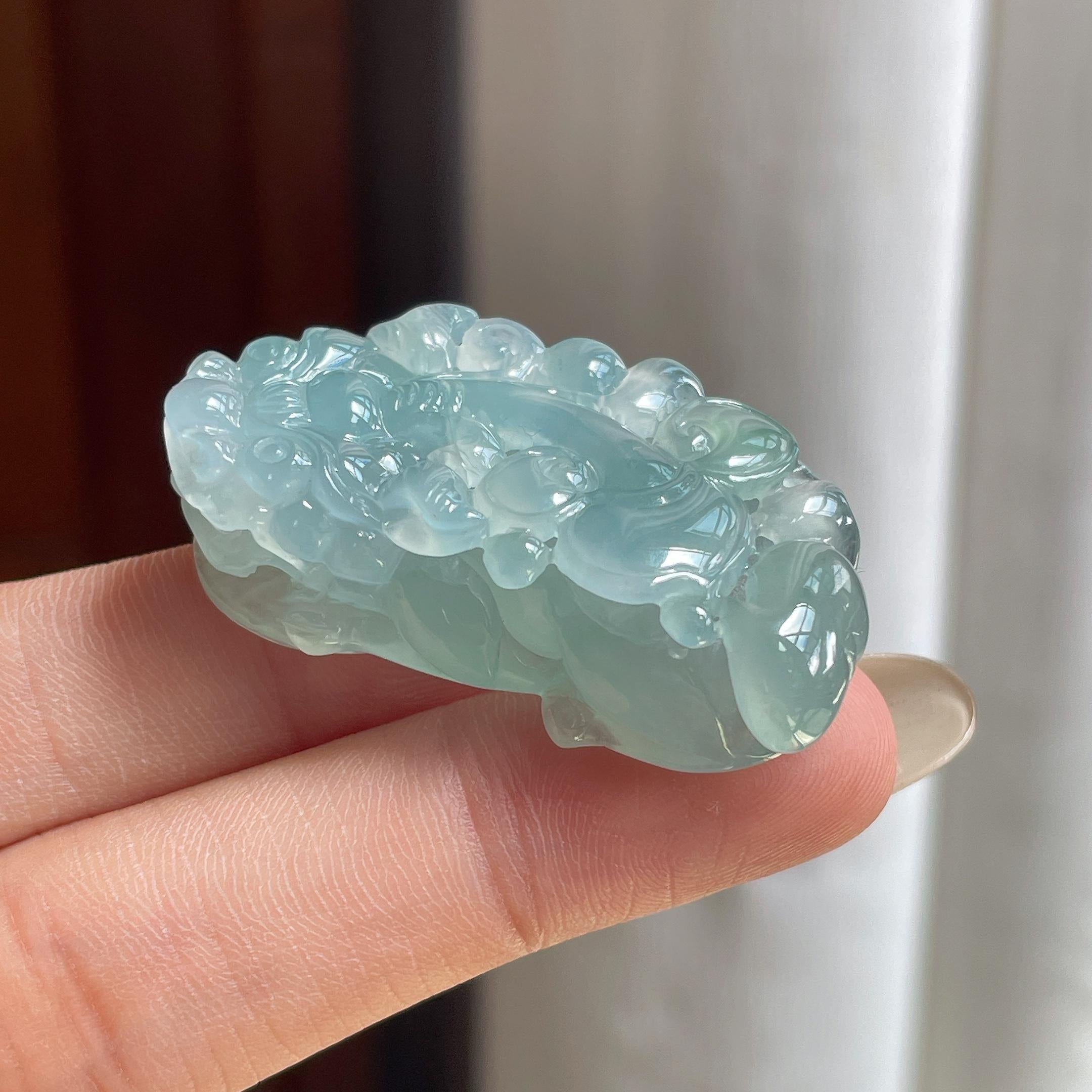 冰种蓝晴翡翠貔貅（yc487153）