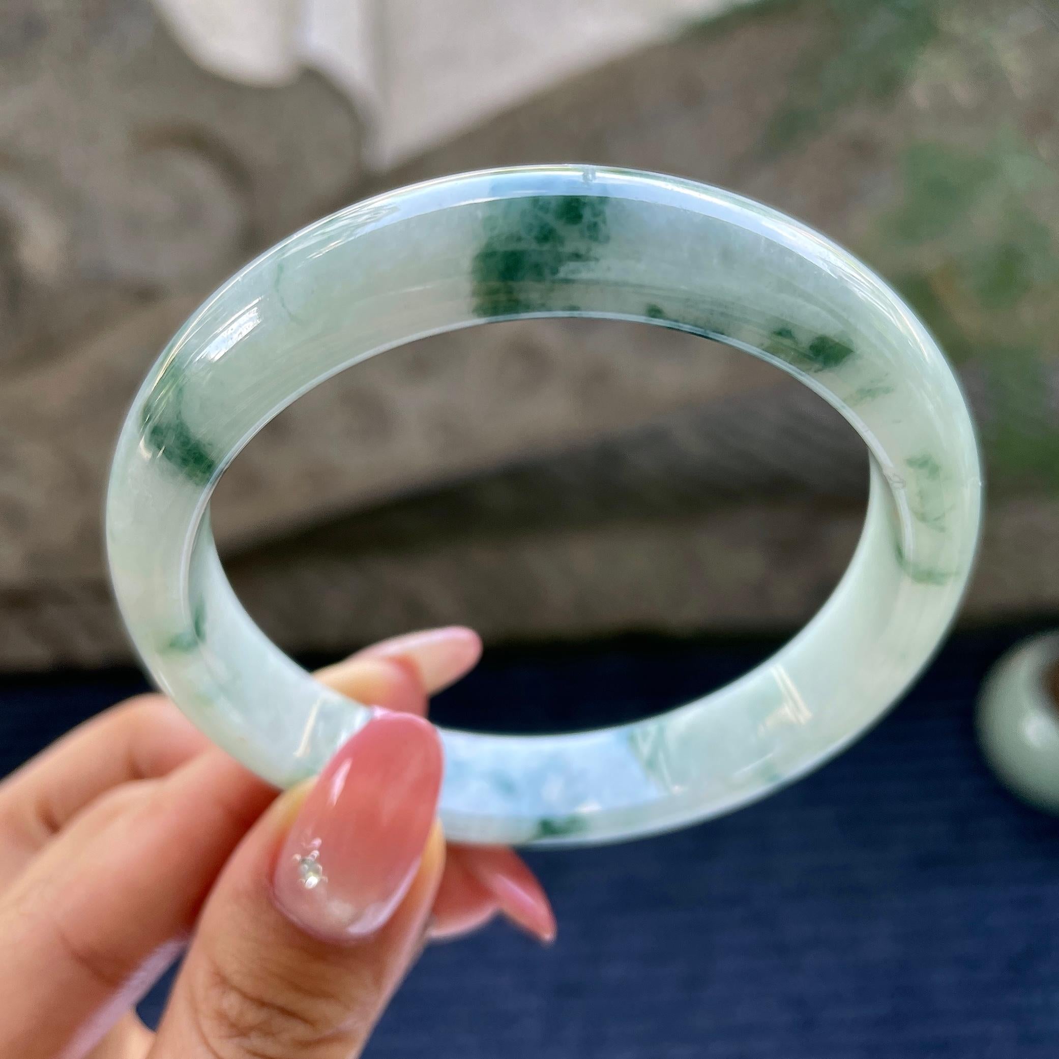 大圈口      细糯种飘花正圈平安镯58.8圈    天然缅甸A货翡翠（yc425986）