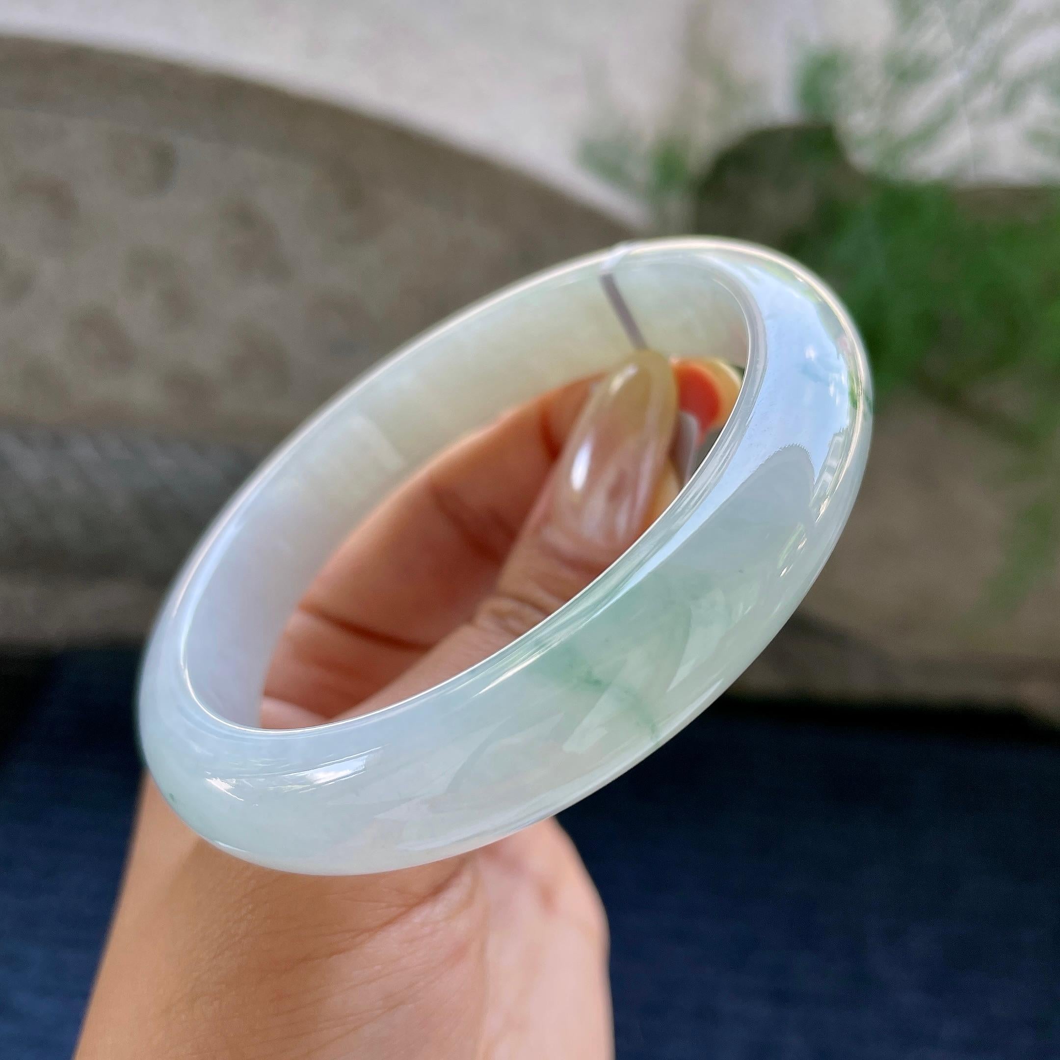 大圈口 细糯种飘花正圈平安镯60.1圈 天然缅甸A货翡翠（yc466828）