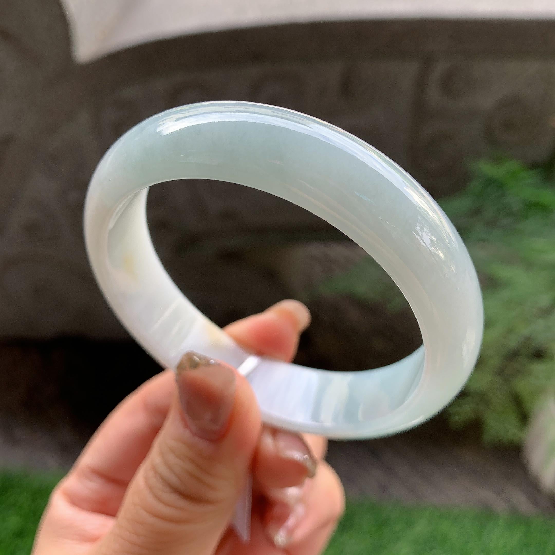 细糯种淡晴底飘黄翡平安镯（56.6mm）（yc293333）