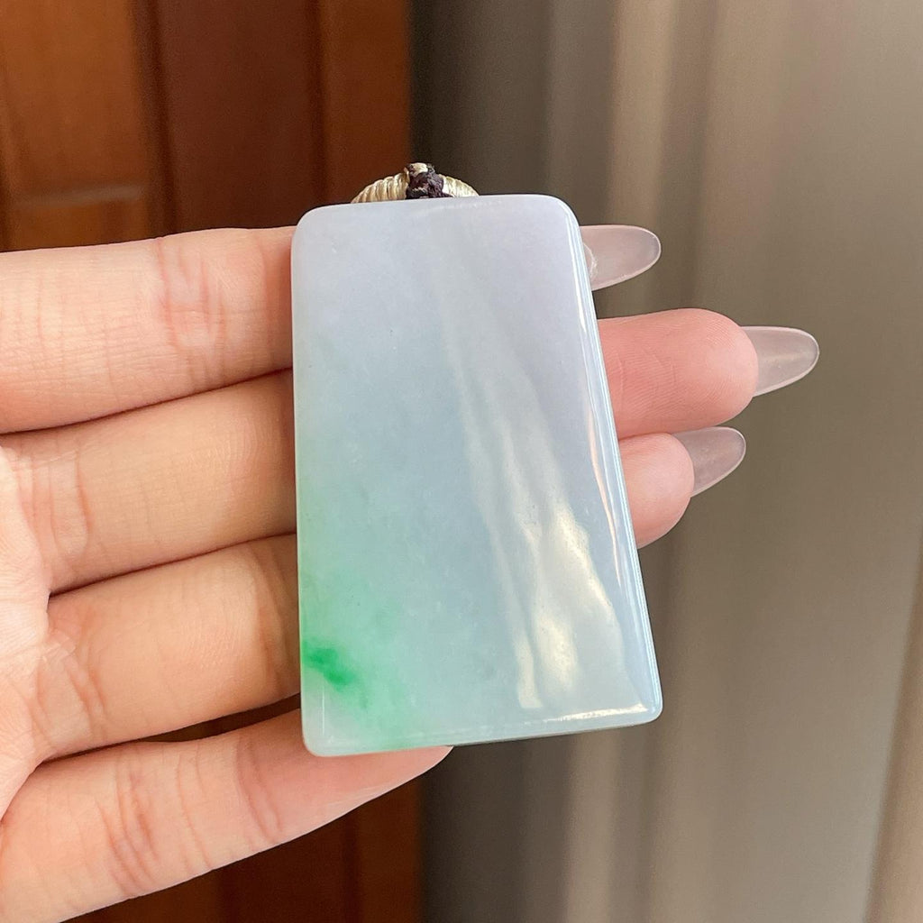 糯冰带绿翡翠无事牌（yc269019）