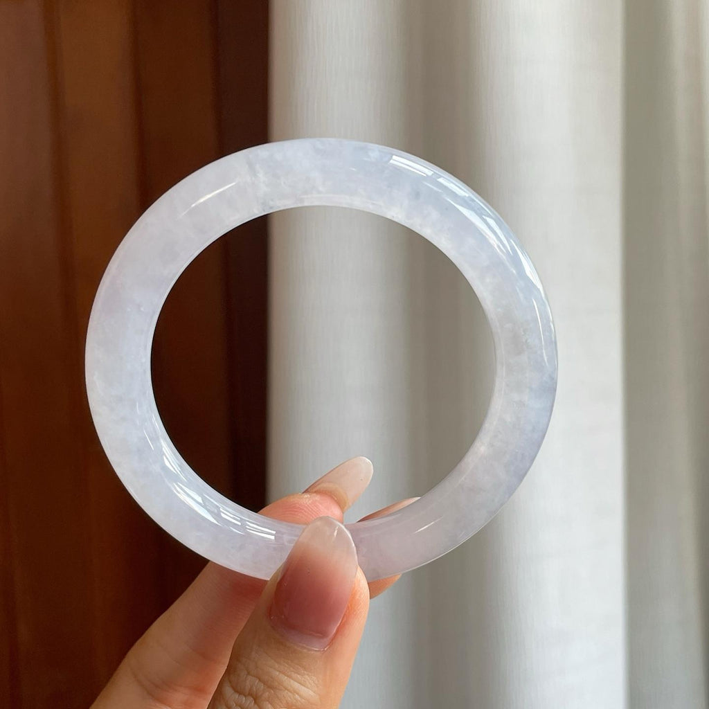 冰种淡椿底翡翠圆条手镯（55.8mm）（yc310745）
