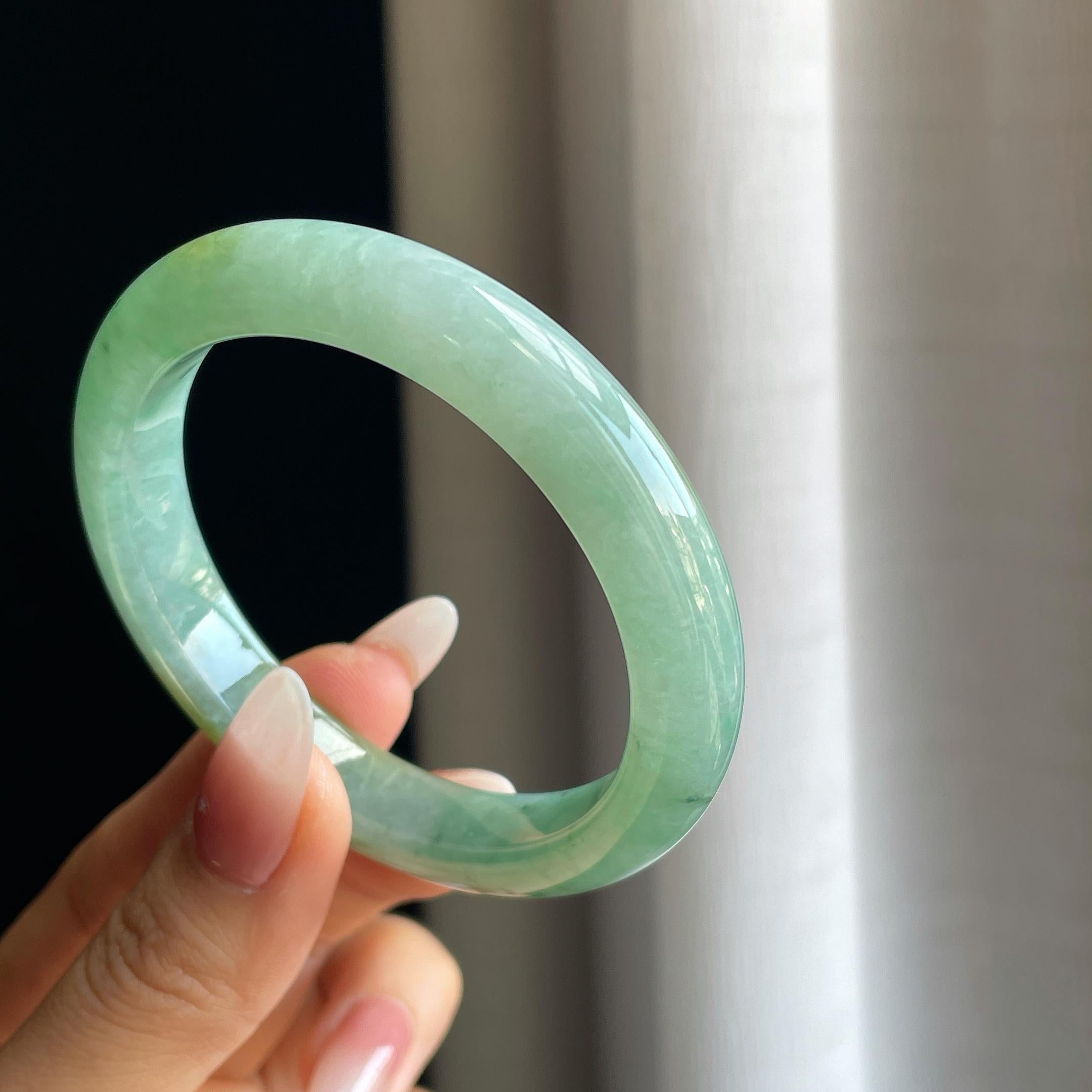 糯冰黄加绿翡翠平安镯（54mm）（yc295781）