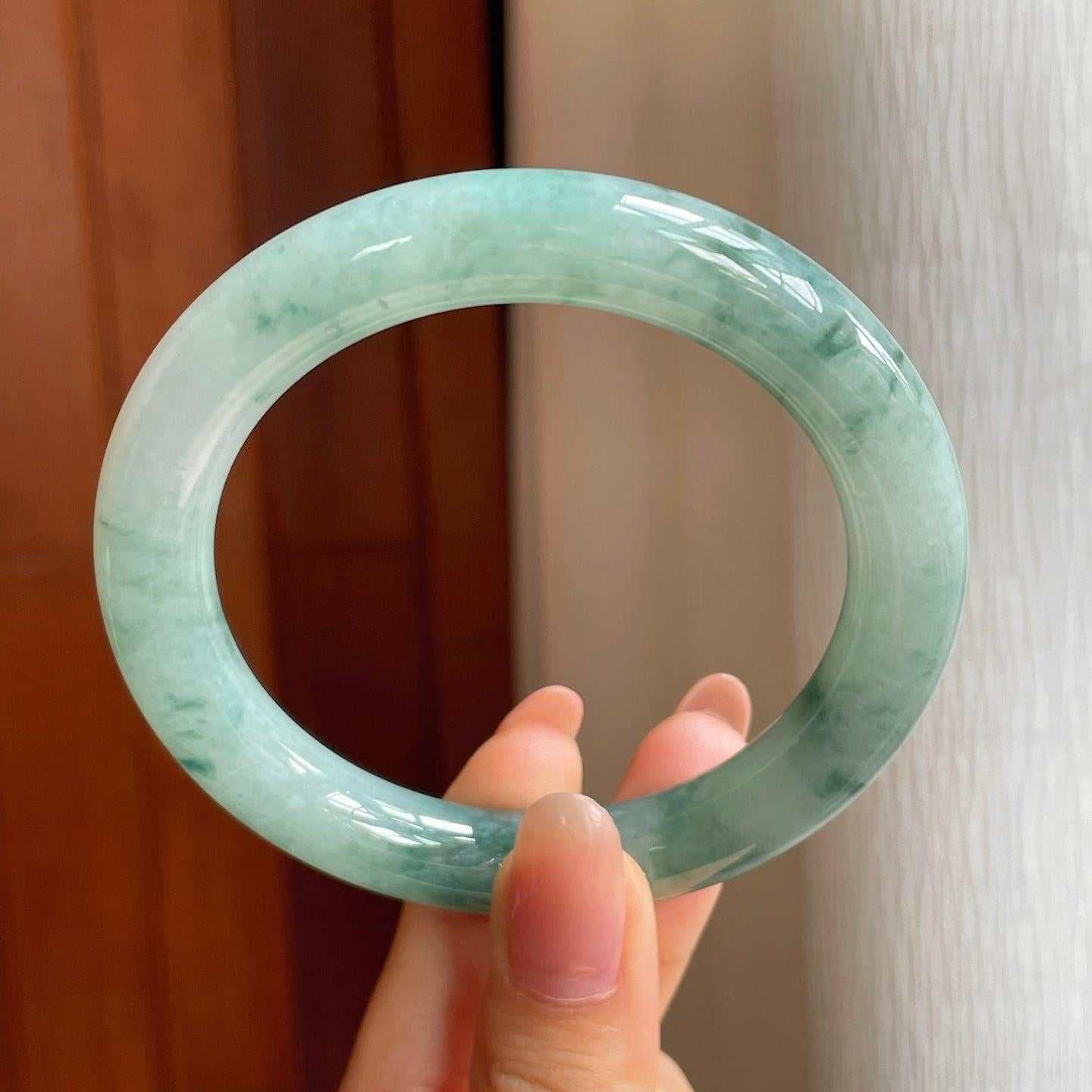 糯冰飘花翡翠圆条手镯（57.6mm)（yc345525）