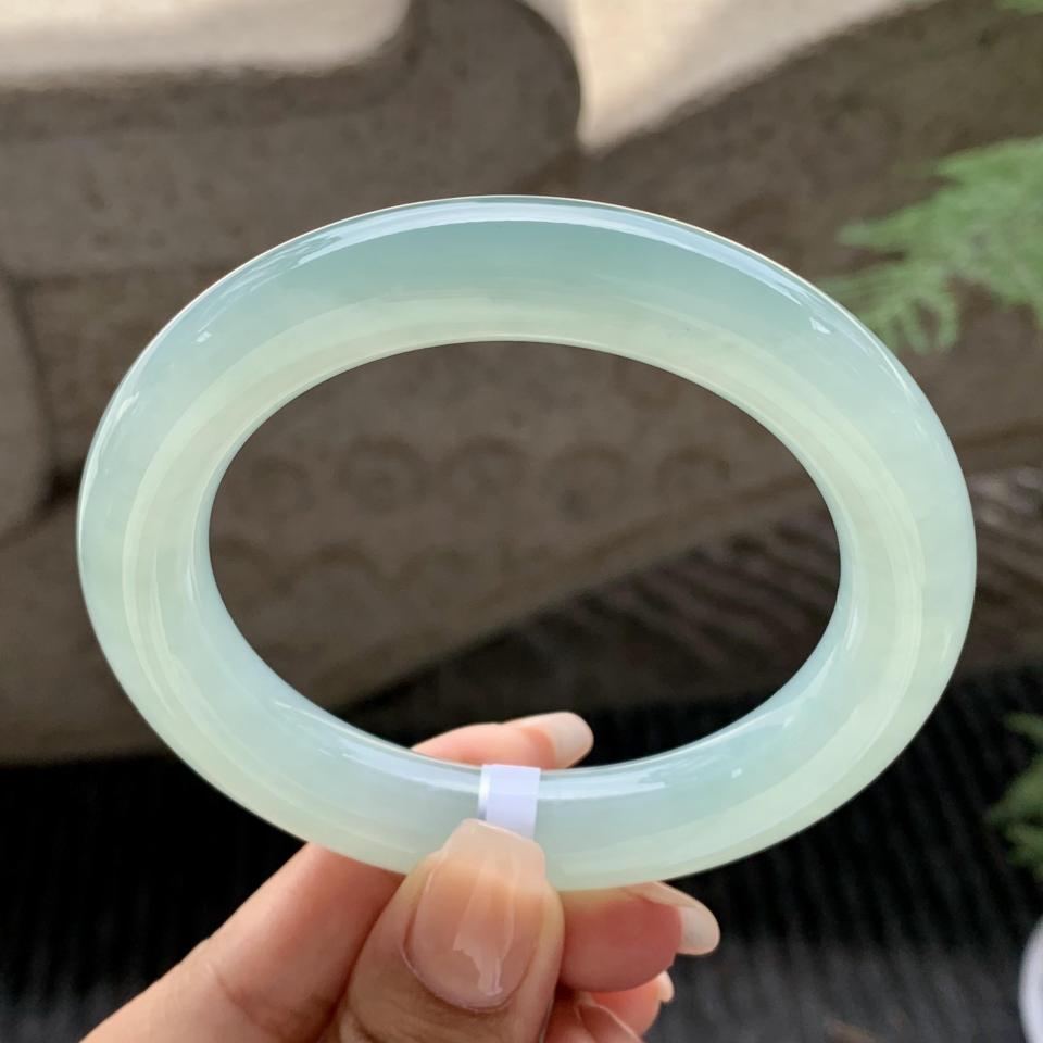 糯冰种晴水翡翠圆条手镯（60.7mm）（TF06250001）
