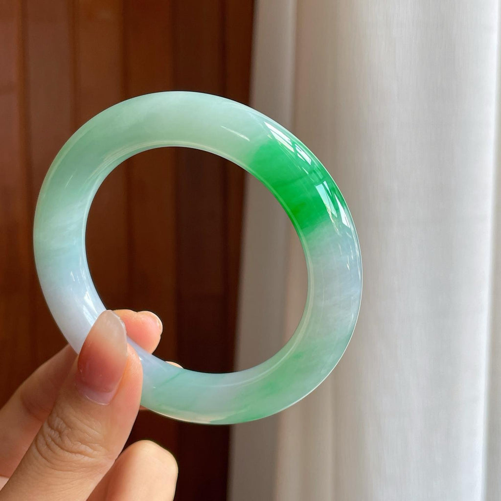 冰种带翠色翡翠圆条手镯（56mm）（yc329498）