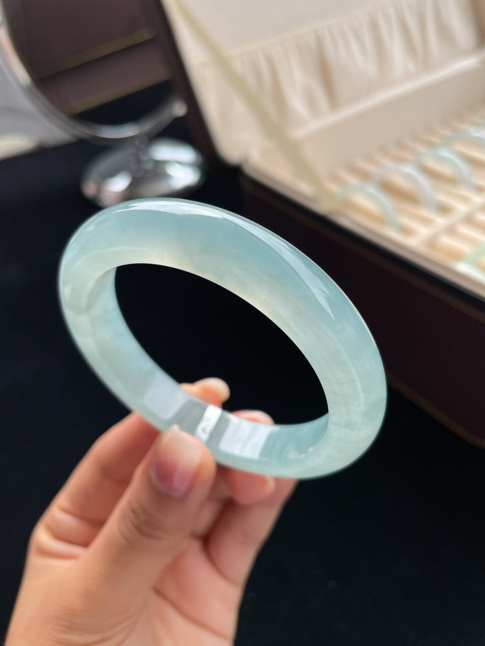 冰种蓝晴底正圈翡翠手镯（55mm）（yc013665）