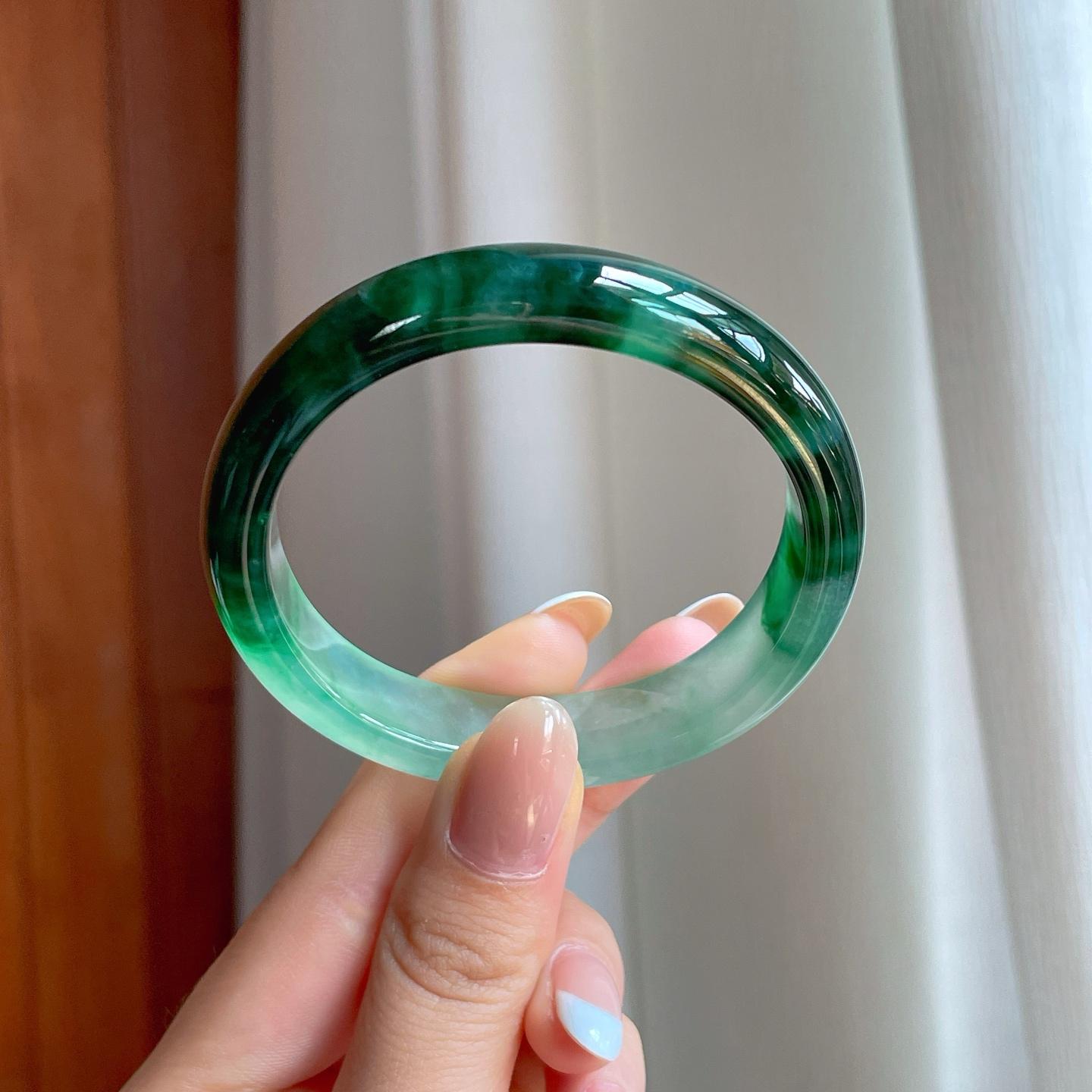 冰种半山半水翡翠贵妃镯（54.2mm)（yc374704）