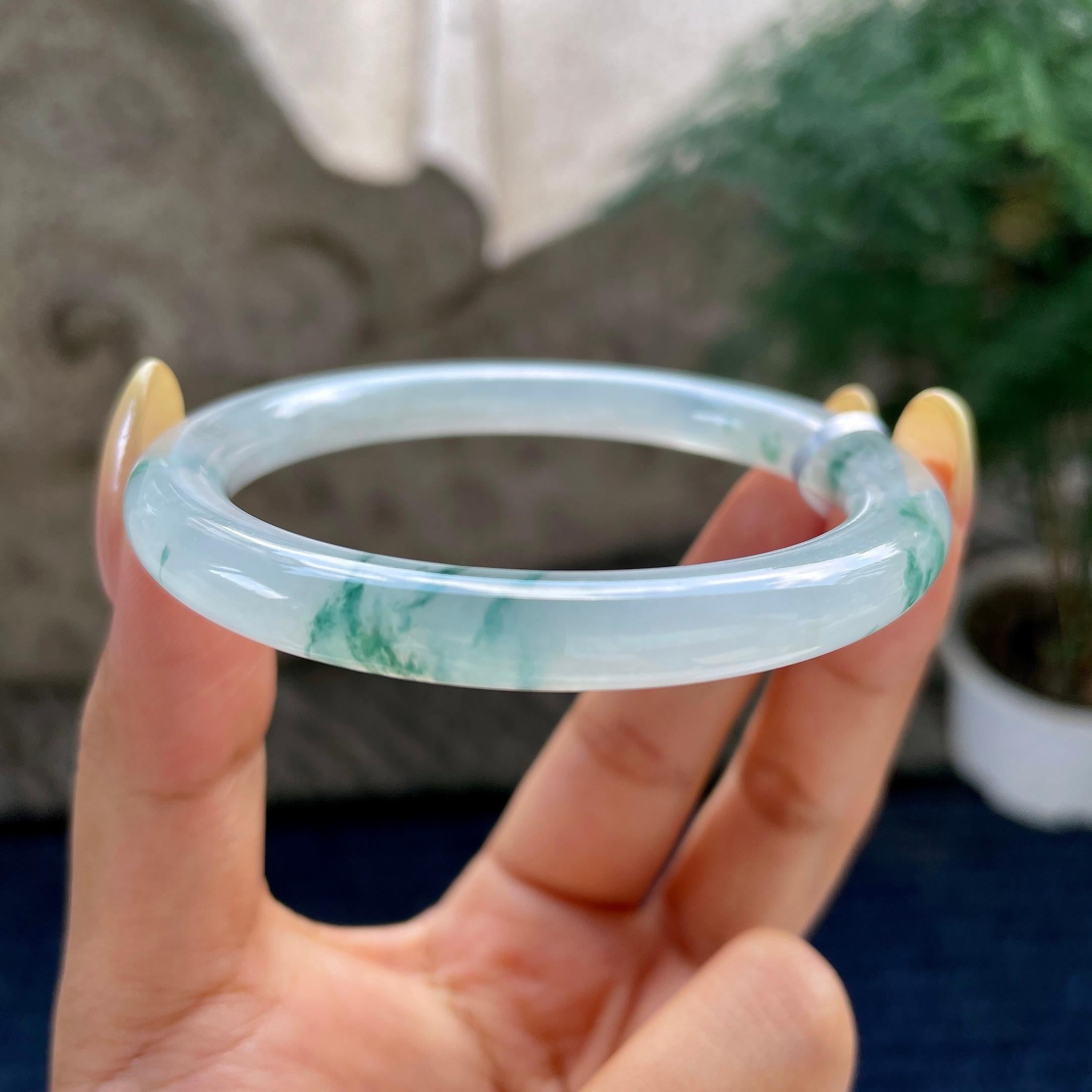 糯冰种飘花圆条手镯55.2圈 天然缅甸A货翡翠（yc483946）