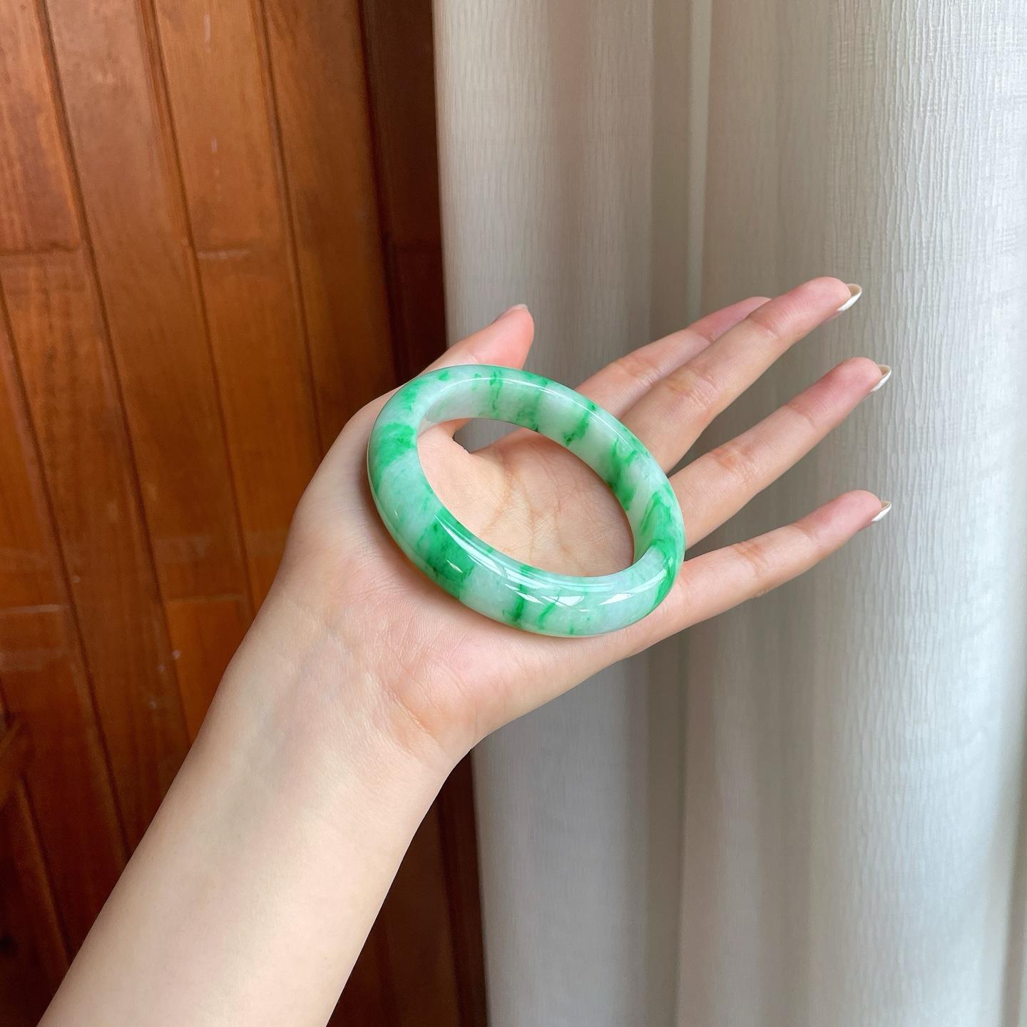 糯冰带色翡翠平安镯（55.6mm)（yc373951）